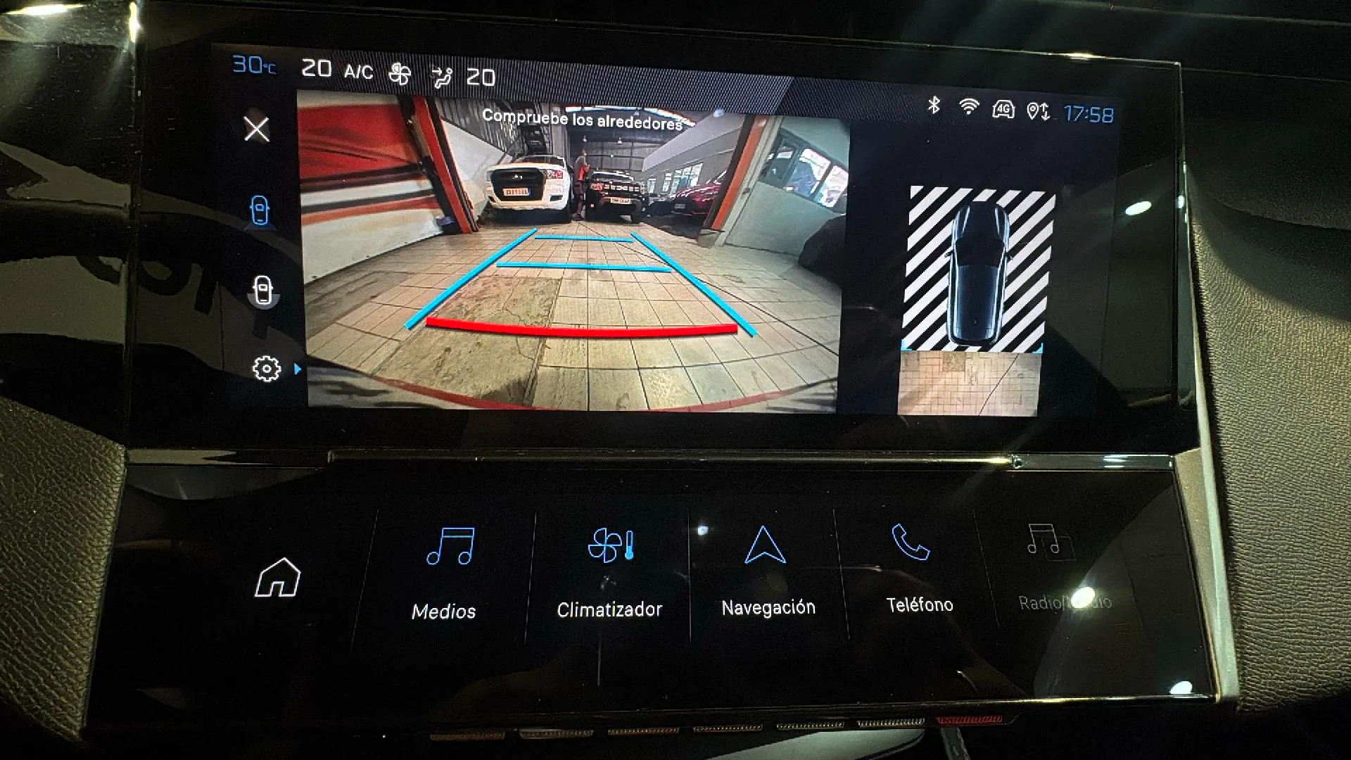 Peugeot 308 Allure PureTech 130 - foto 17