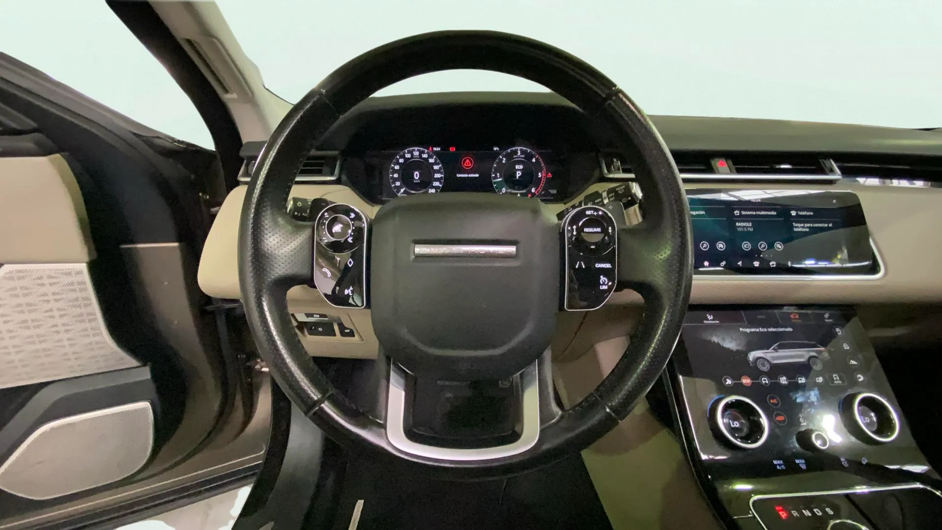 Land Rover Range Rover Velar 2.0D D240 SE 4WD - foto 16