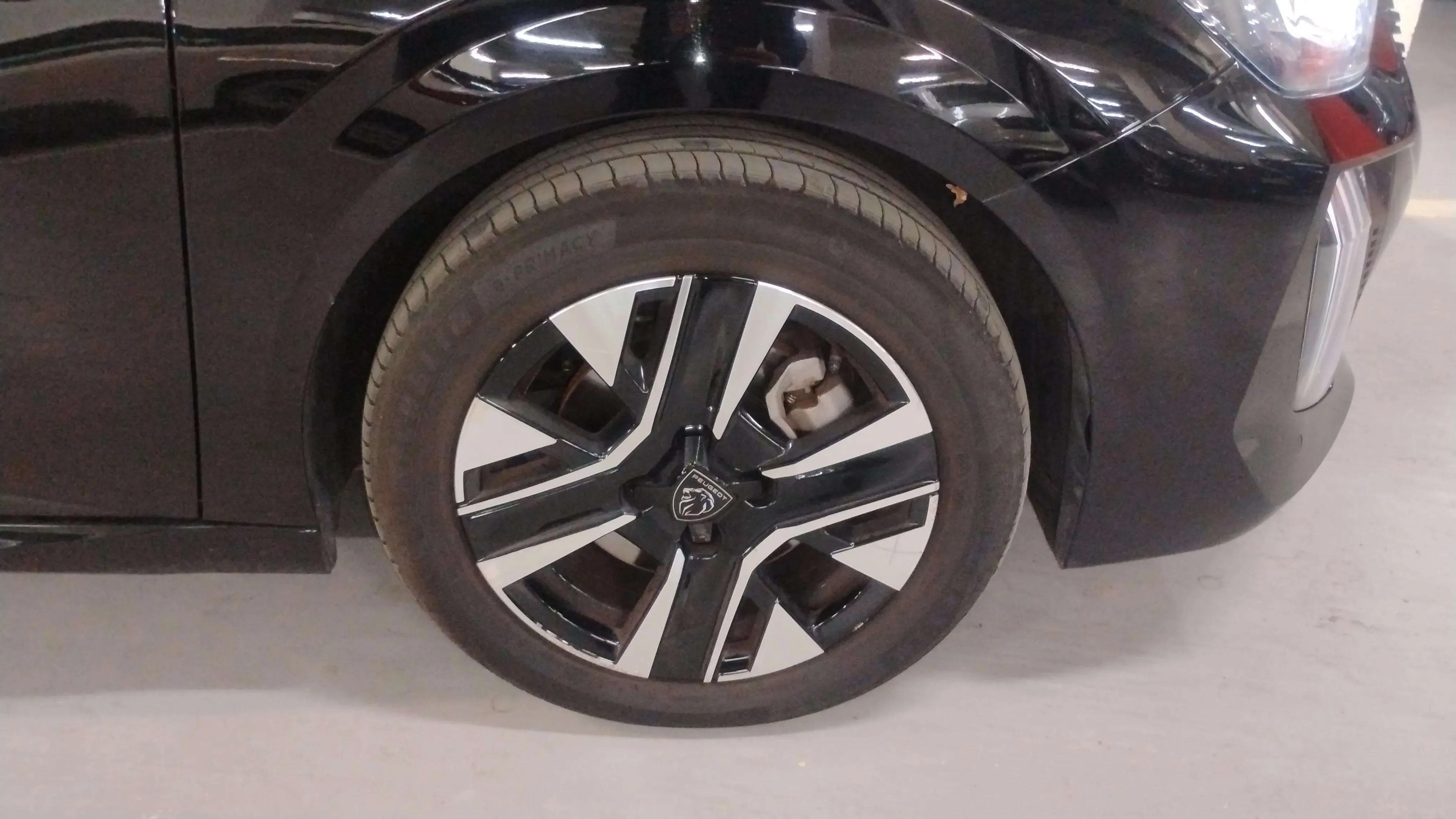 Peugeot 208 Allure Gasolina 100 - foto 30