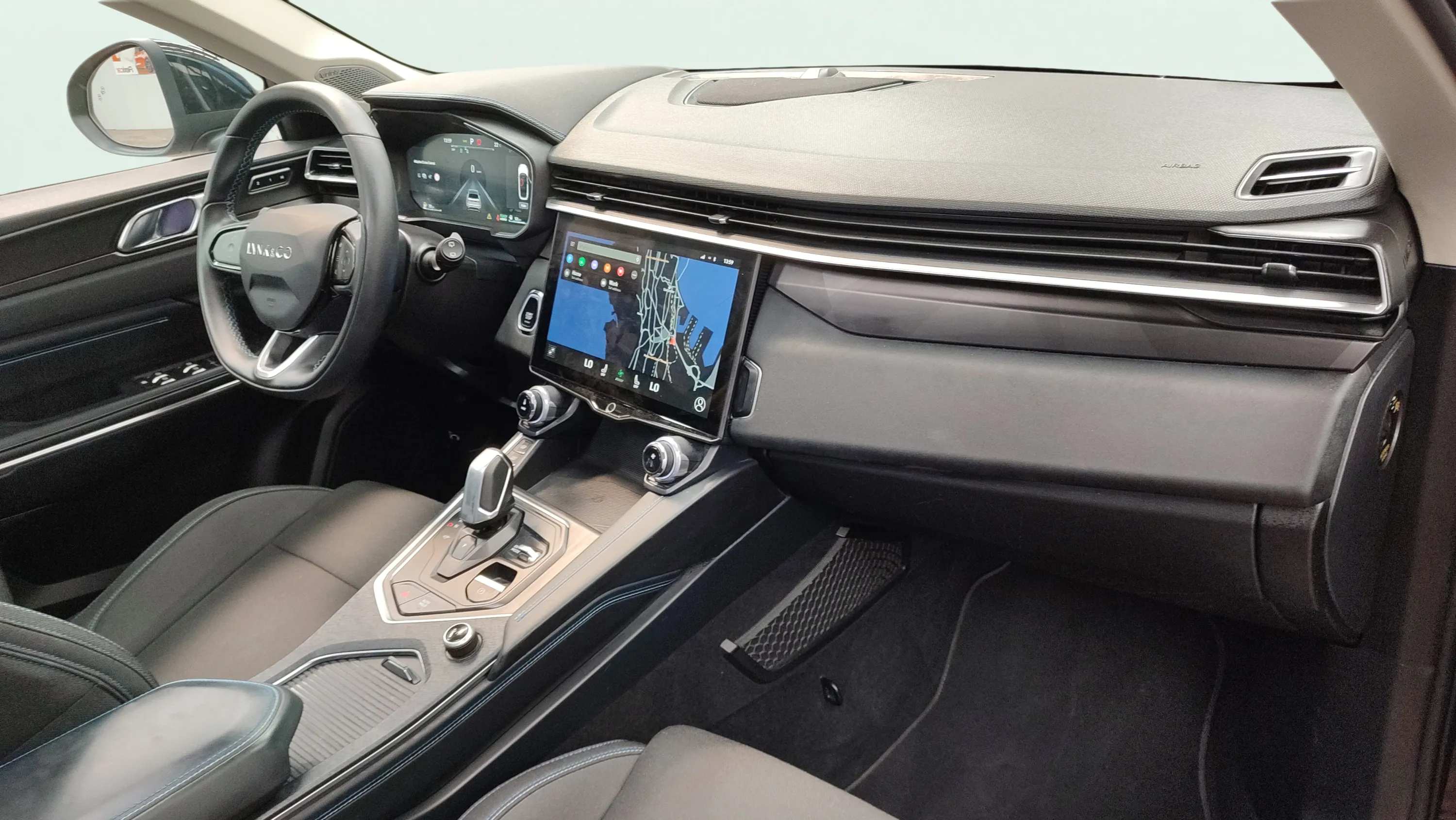 Lynk & Co 01 1.5 PHEV - foto 24