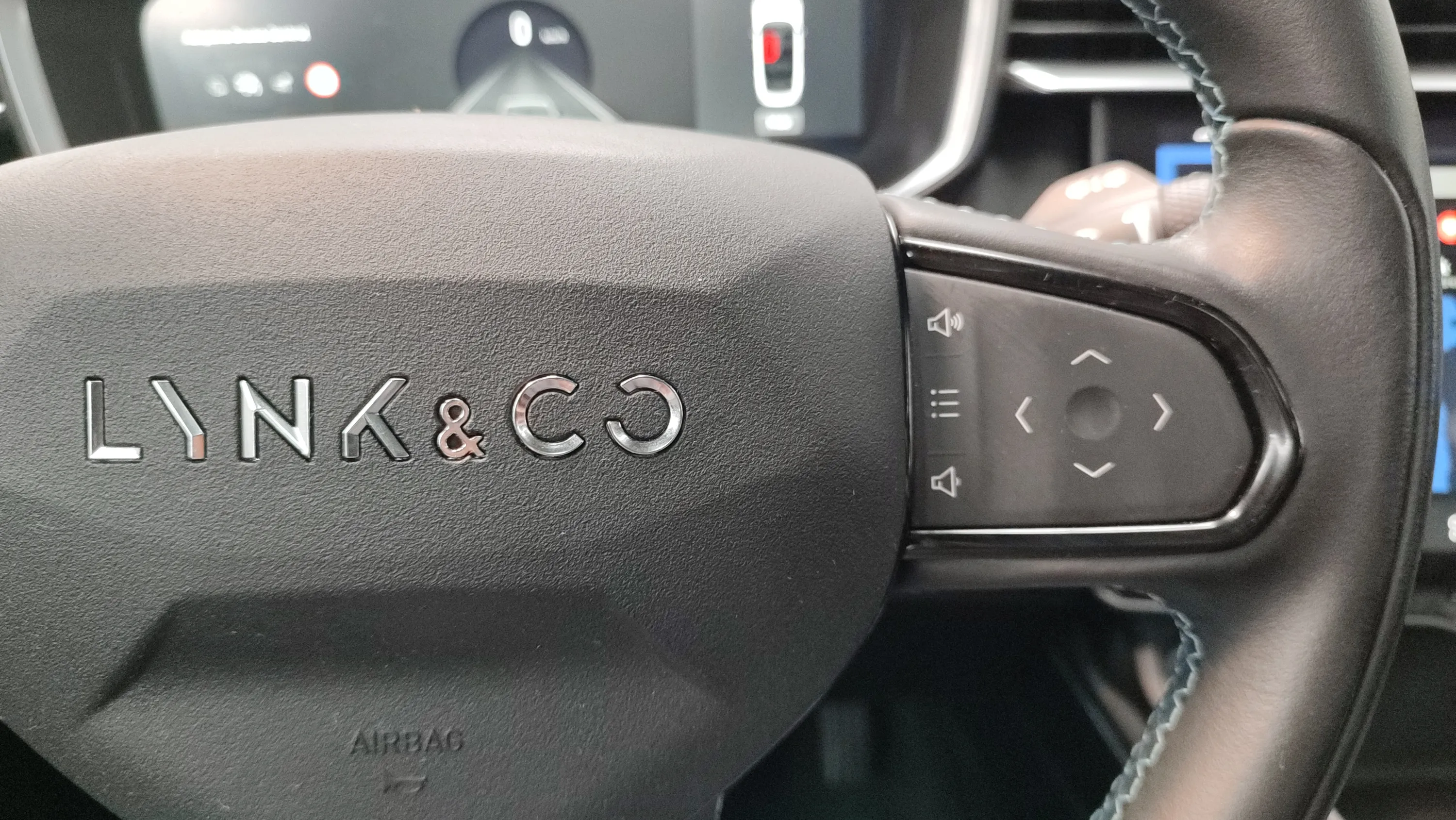 Lynk & Co 01 1.5 PHEV - foto 13