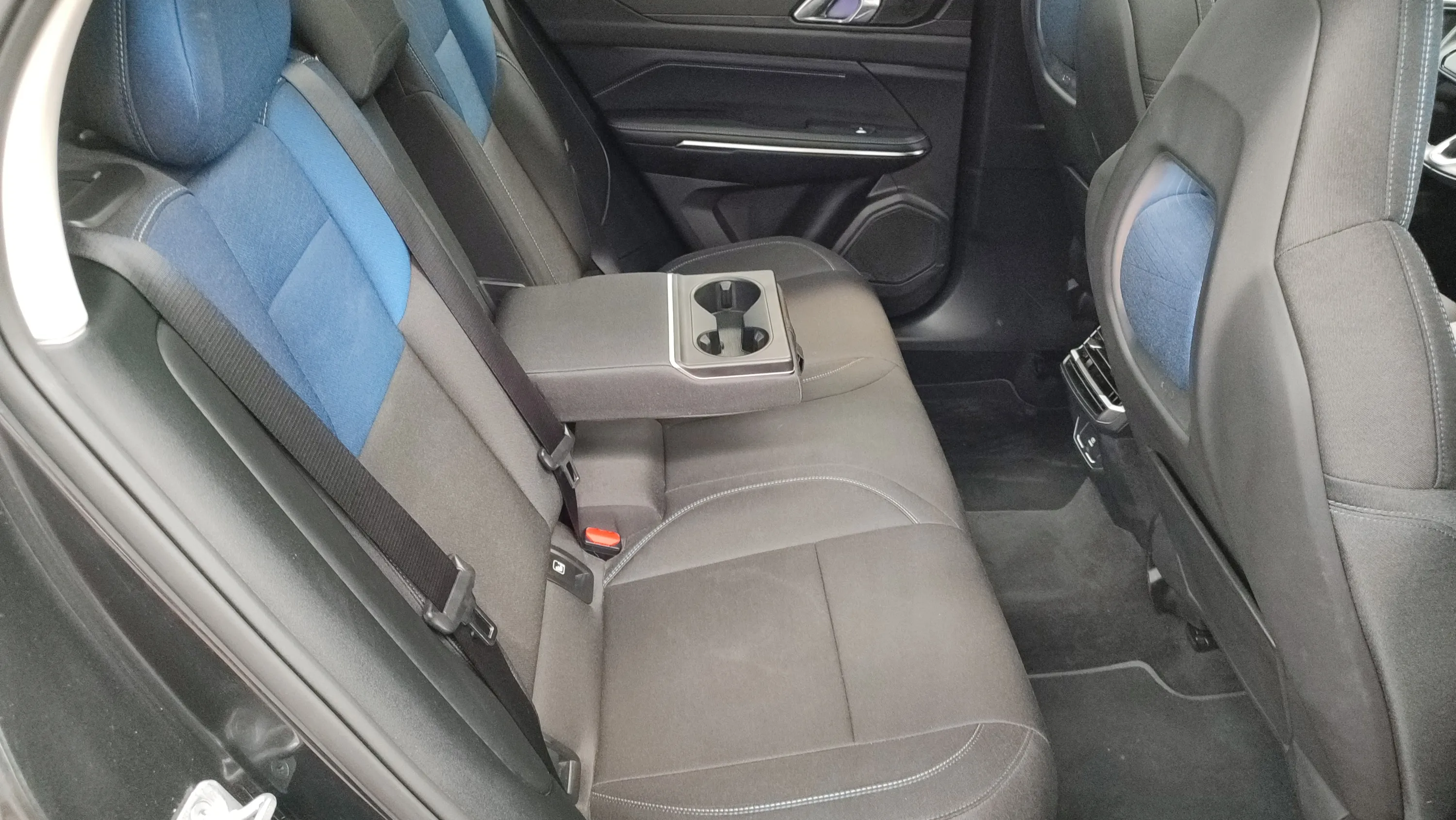 Lynk & Co 01 1.5 PHEV - foto 29