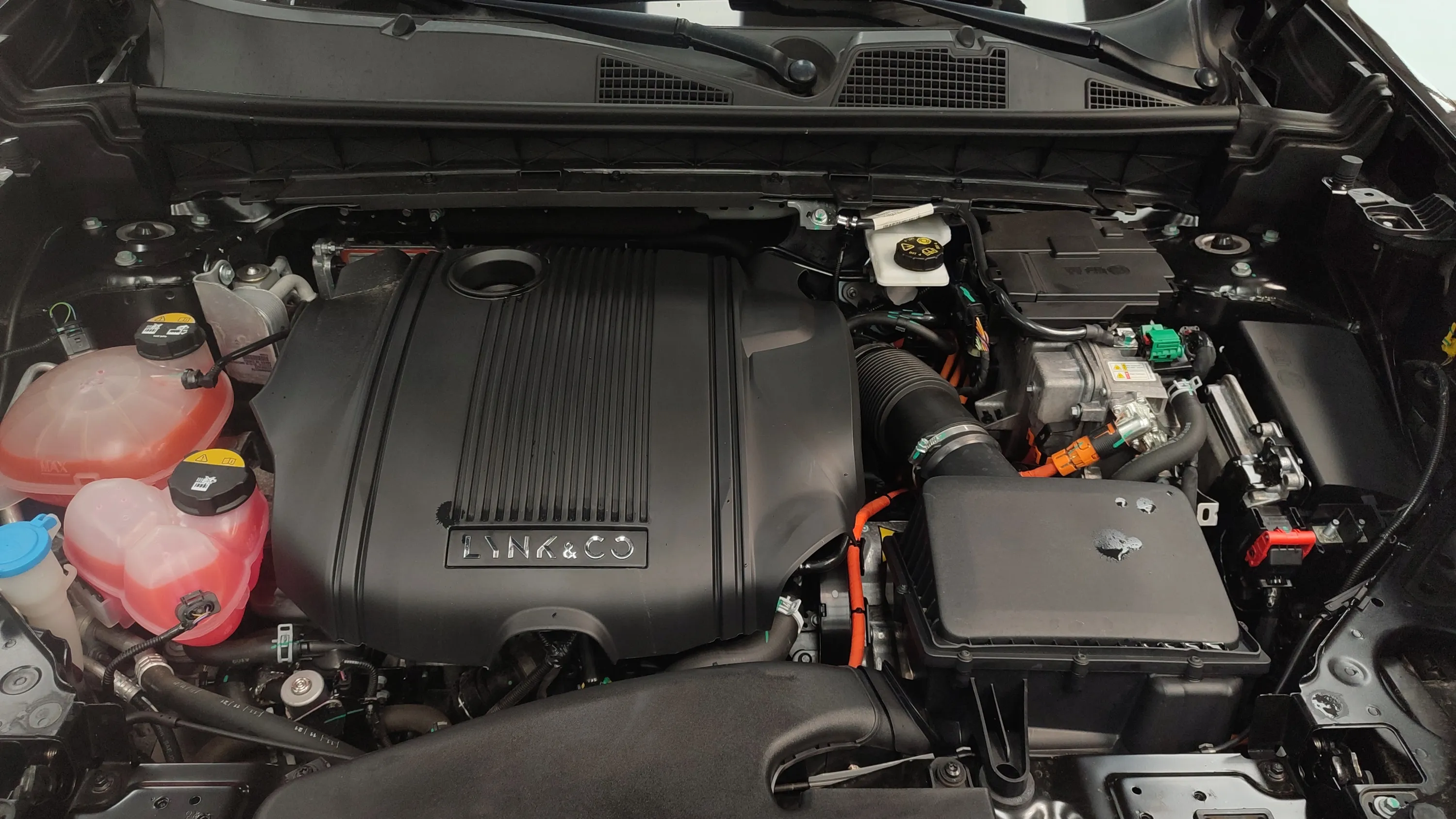 Lynk & Co 01 1.5 PHEV - foto 35