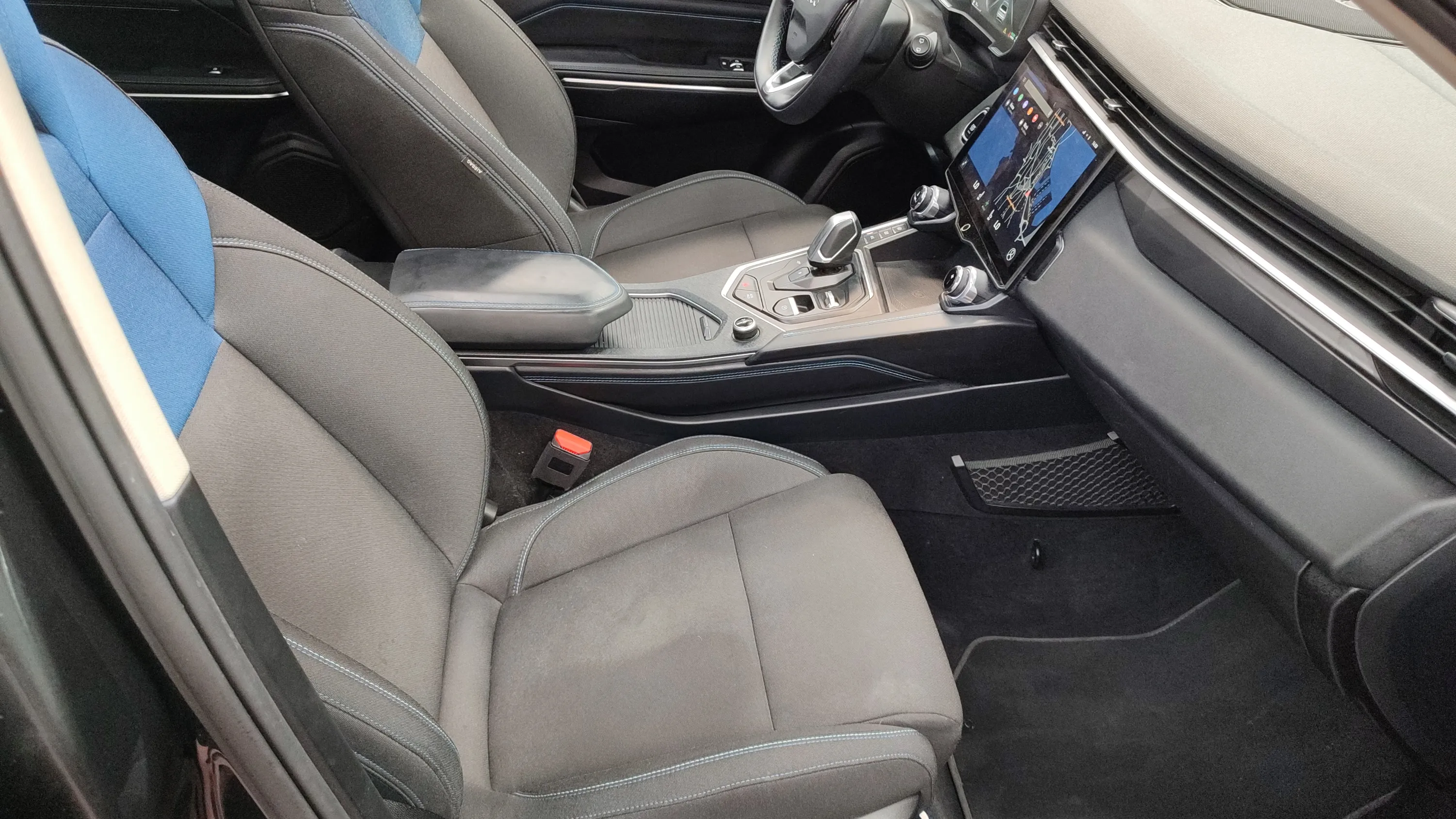 Lynk & Co 01 1.5 PHEV - foto 26
