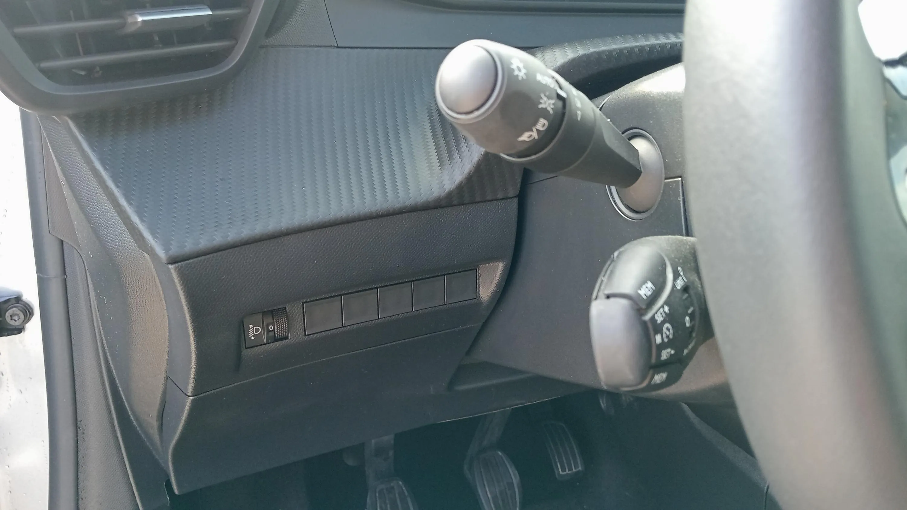Peugeot 208 Allure Gasolina 100 - foto 19