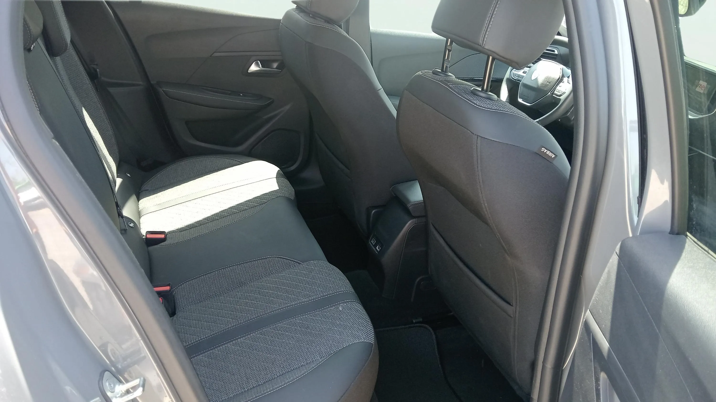 Peugeot 208 Allure Gasolina 100 - foto 18