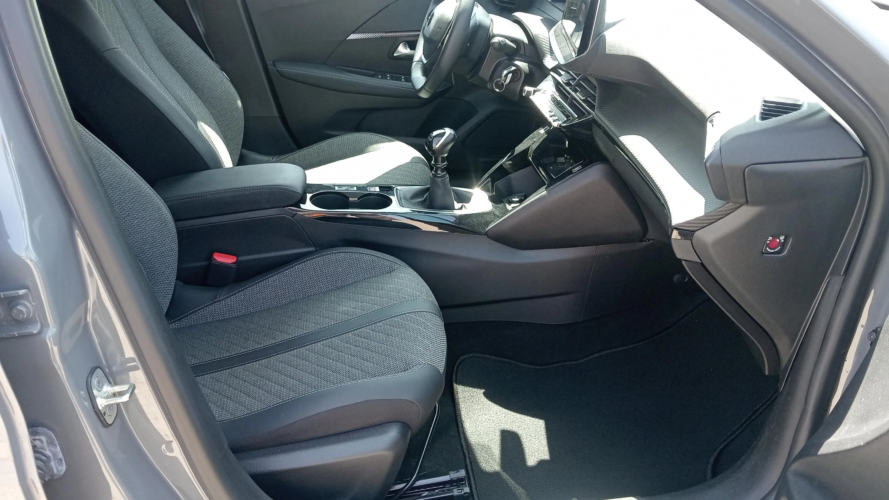 Peugeot 208 Allure Gasolina 100 - foto 17