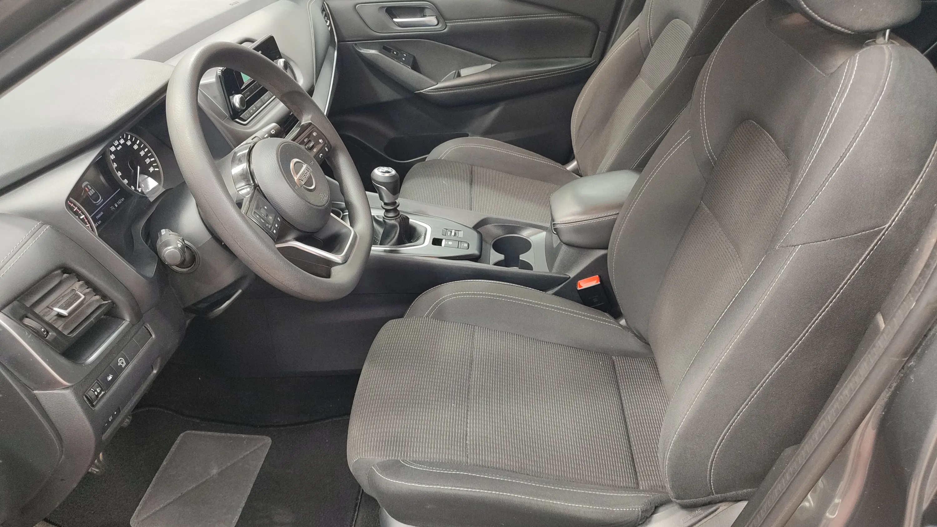 Nissan Qashqai DIG-T mHEV 4x2 Acenta - foto 22