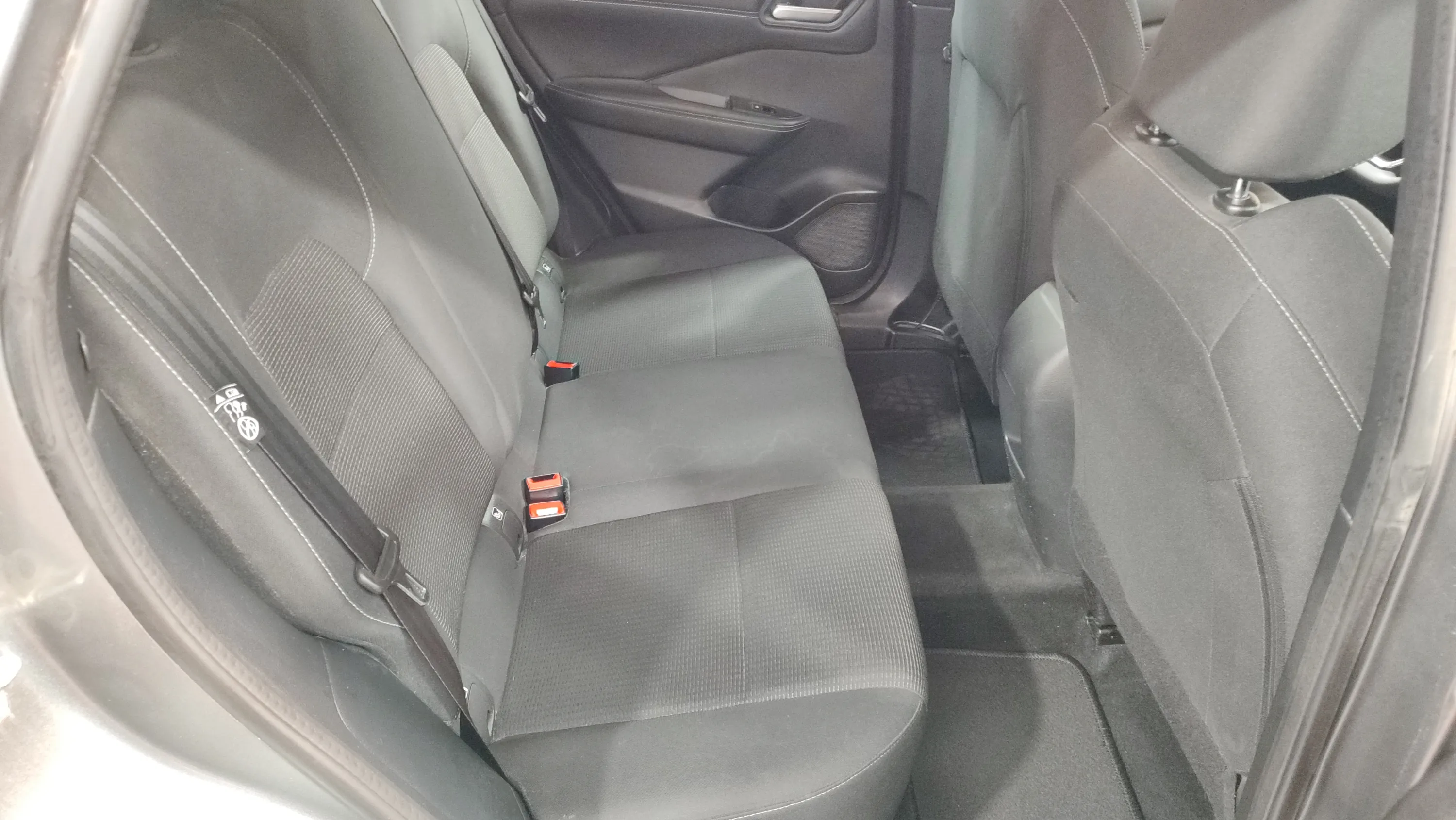 Nissan Qashqai DIG-T mHEV 4x2 Acenta - foto 25