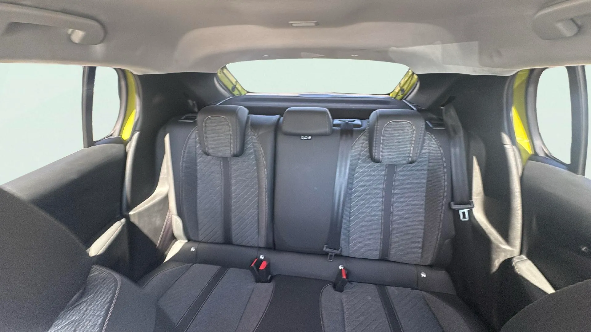 Peugeot 208 Allure Gasolina 100 - foto 18
