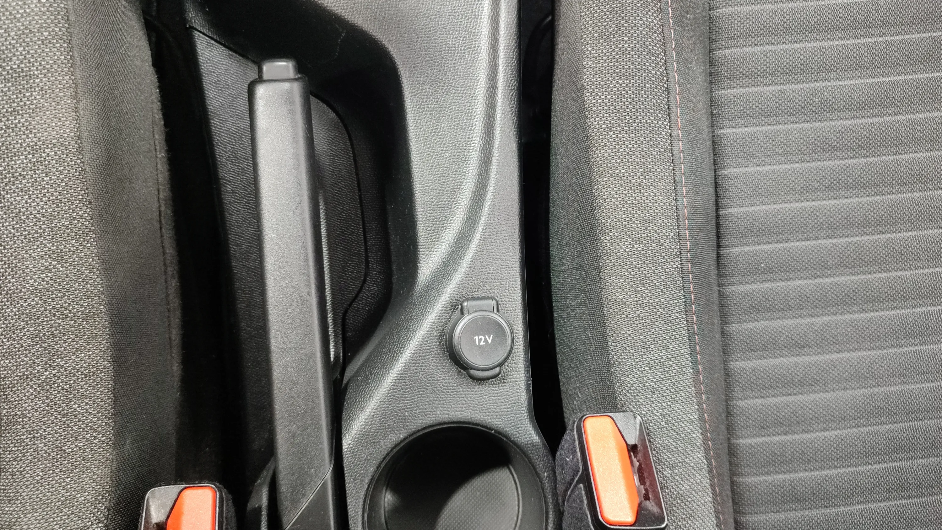 Peugeot 208 BlueHDi Active - foto 18