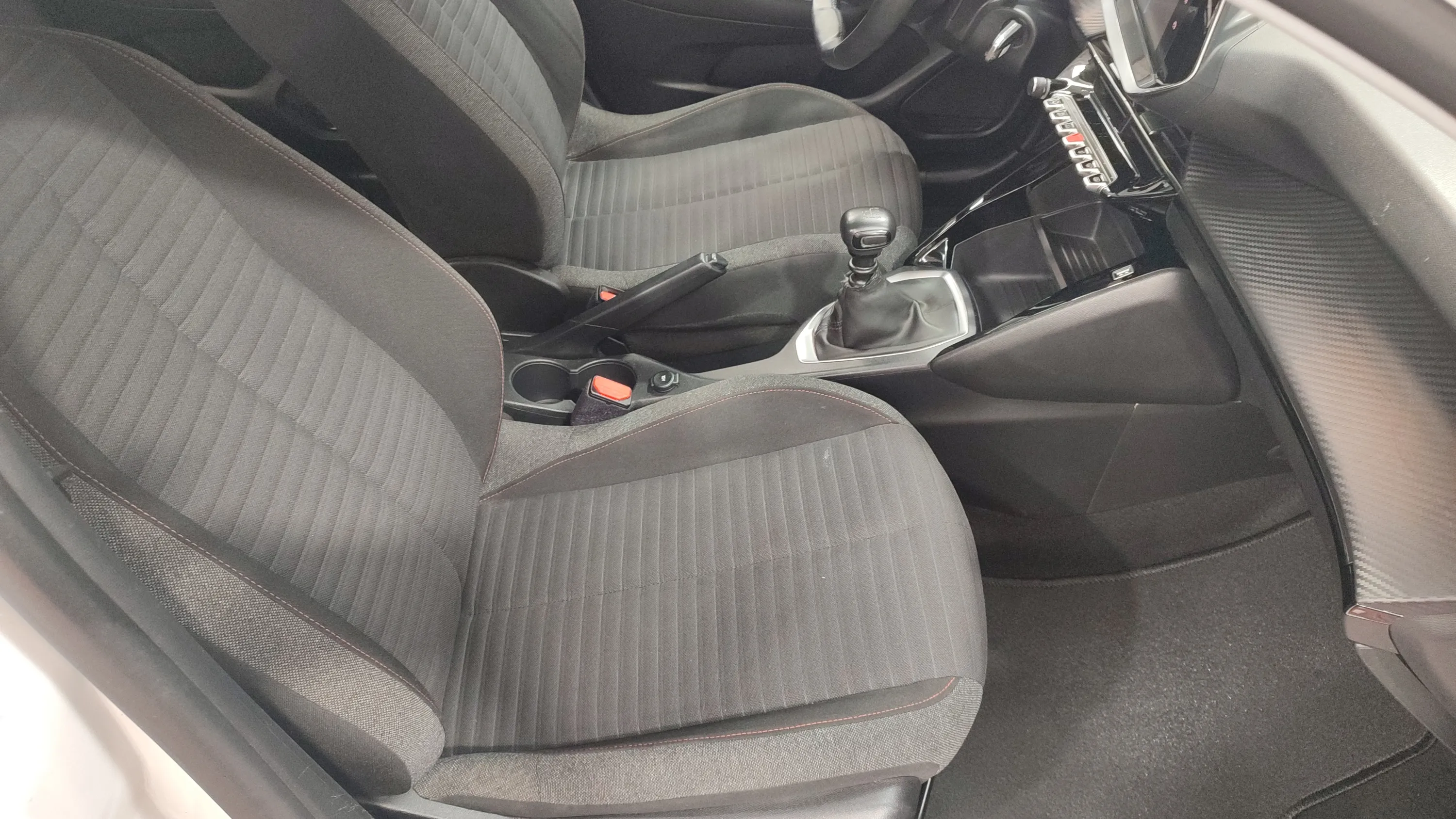 Peugeot 208 BlueHDi Active - foto 21
