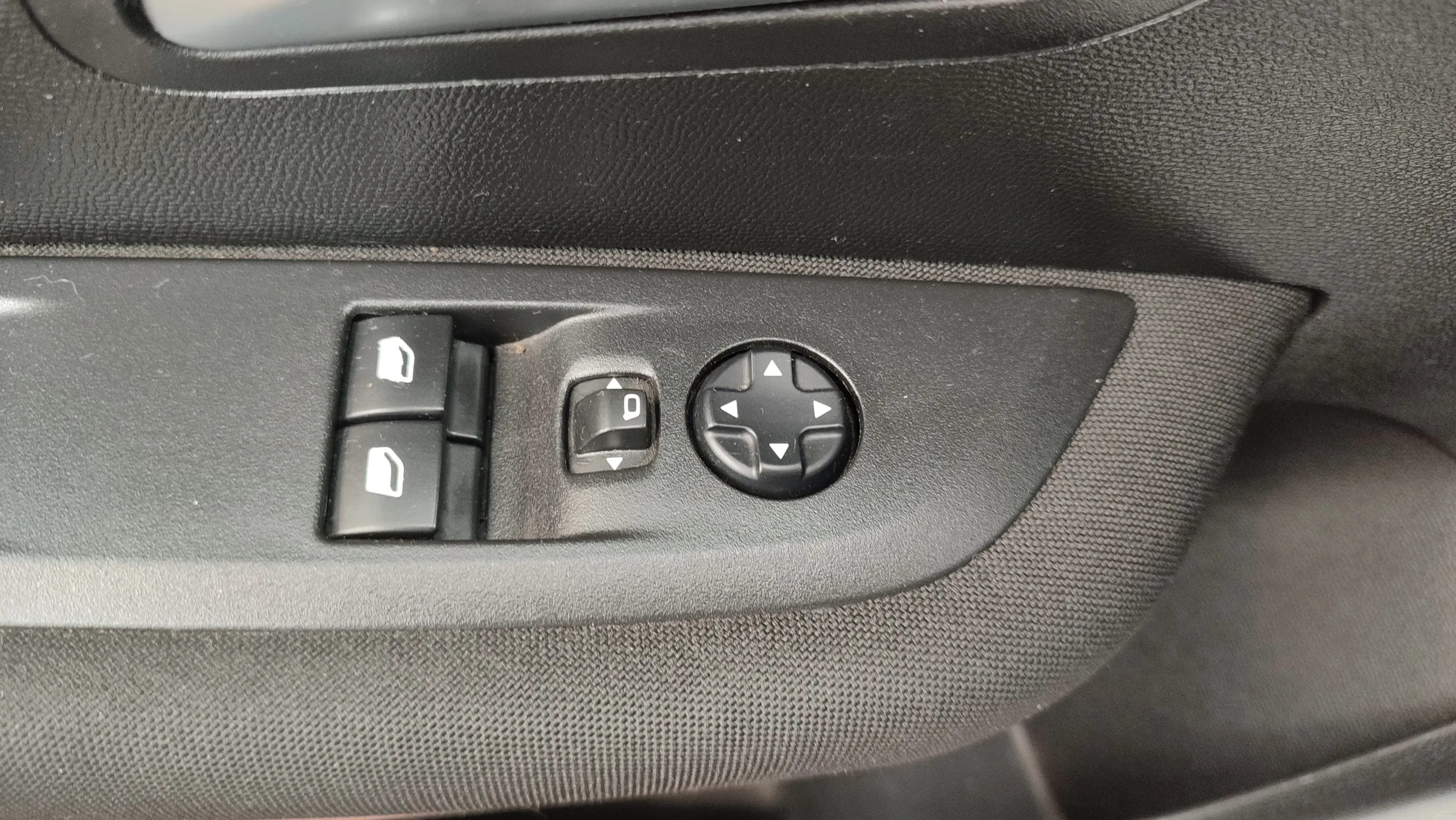 Peugeot 208 BlueHDi Active - foto 16