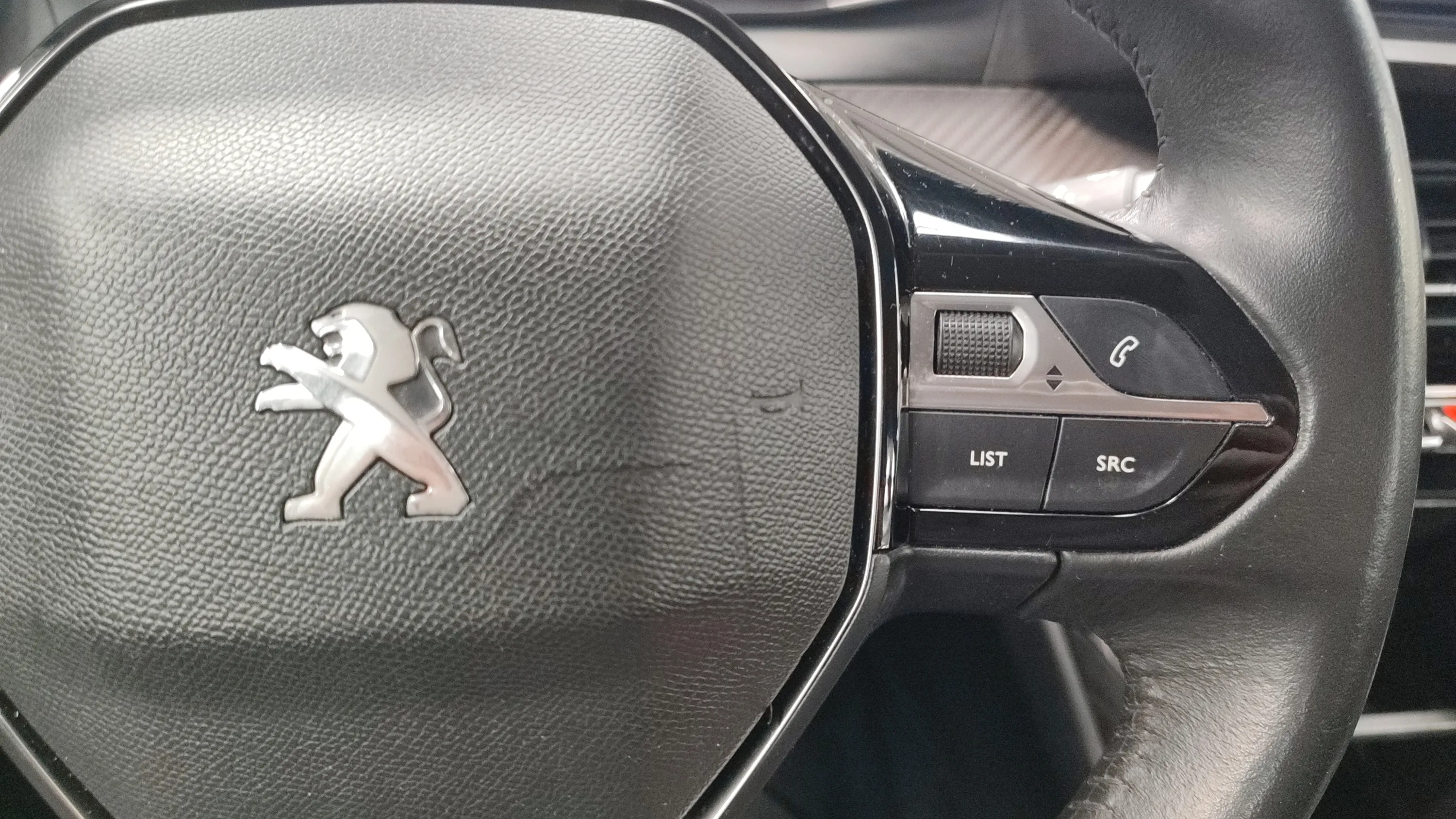 Peugeot 208 BlueHDi Active - foto 14