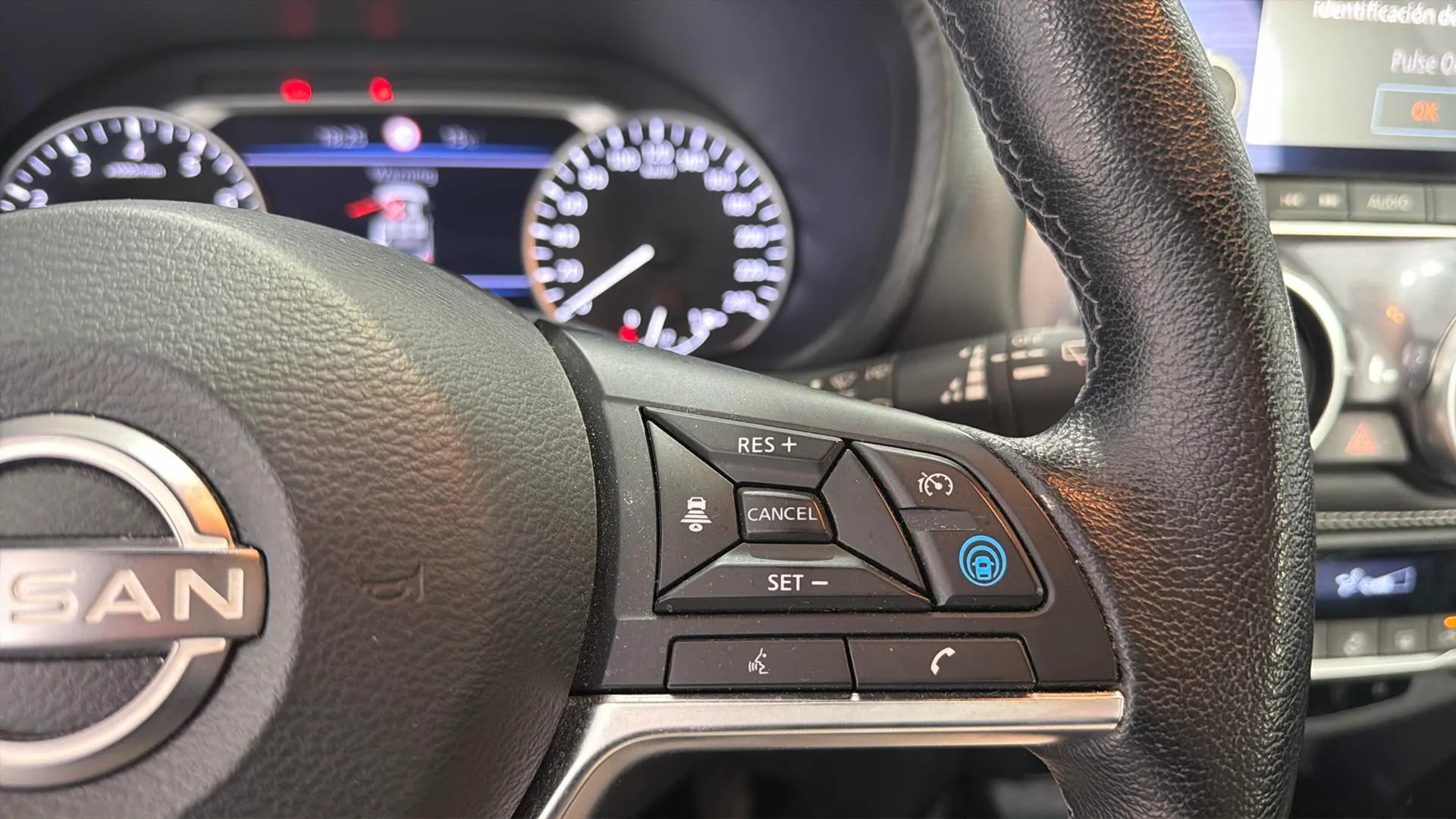 Nissan Juke DIG-T Acenta - foto 10