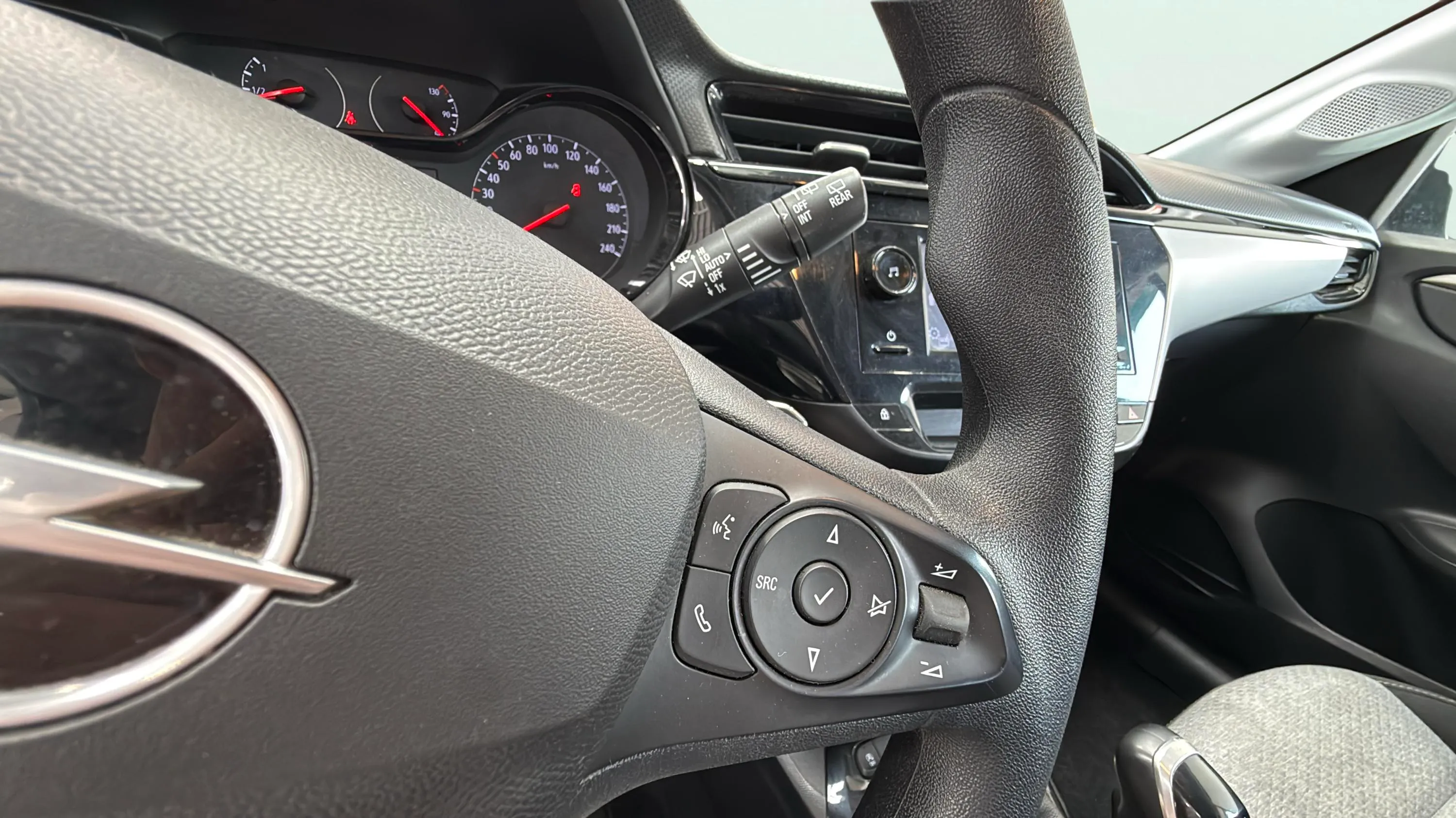 Opel Corsa 1.2T XHL Edition - foto 15