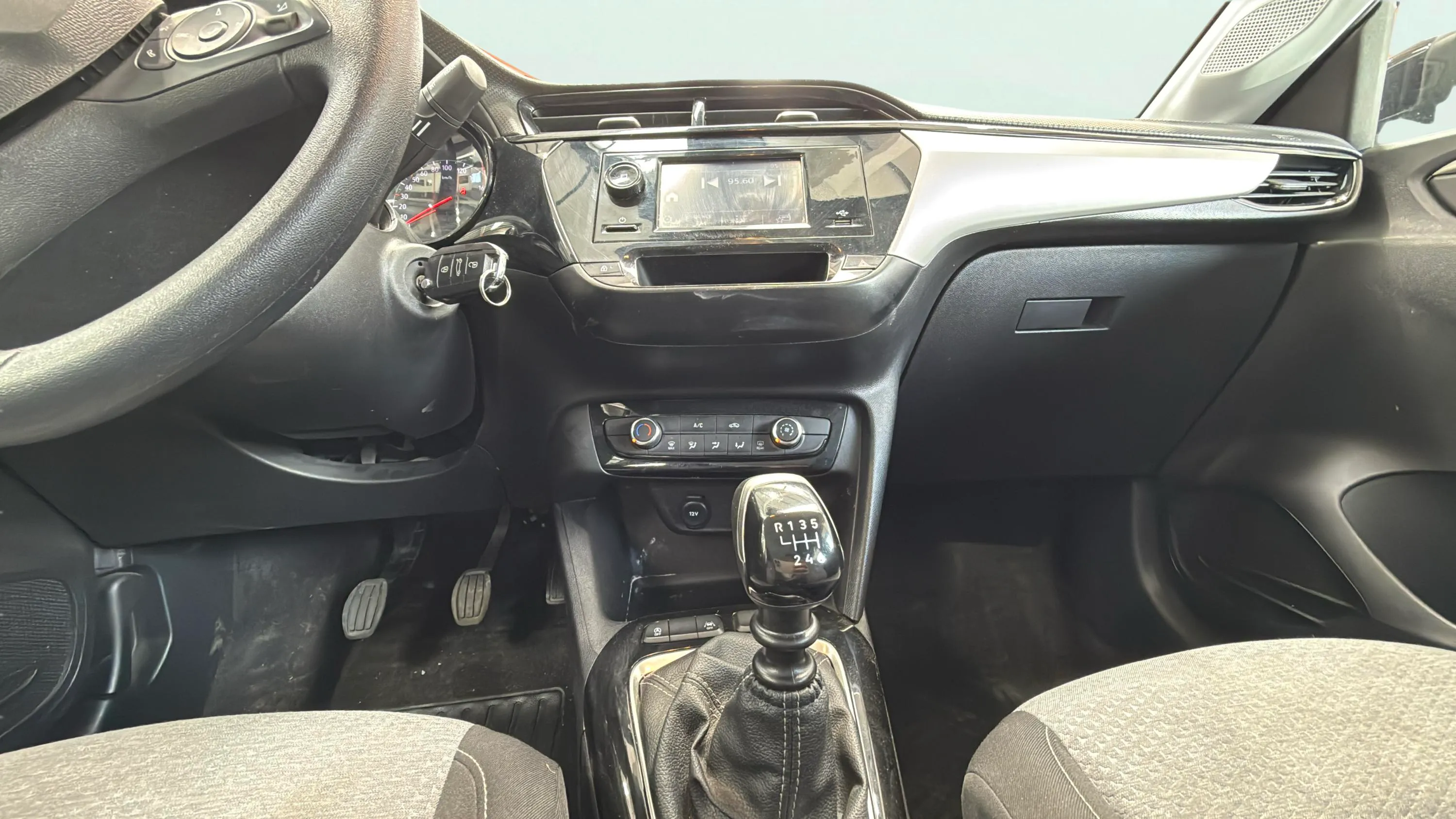 Opel Corsa 1.2T XHL Edition - foto 19