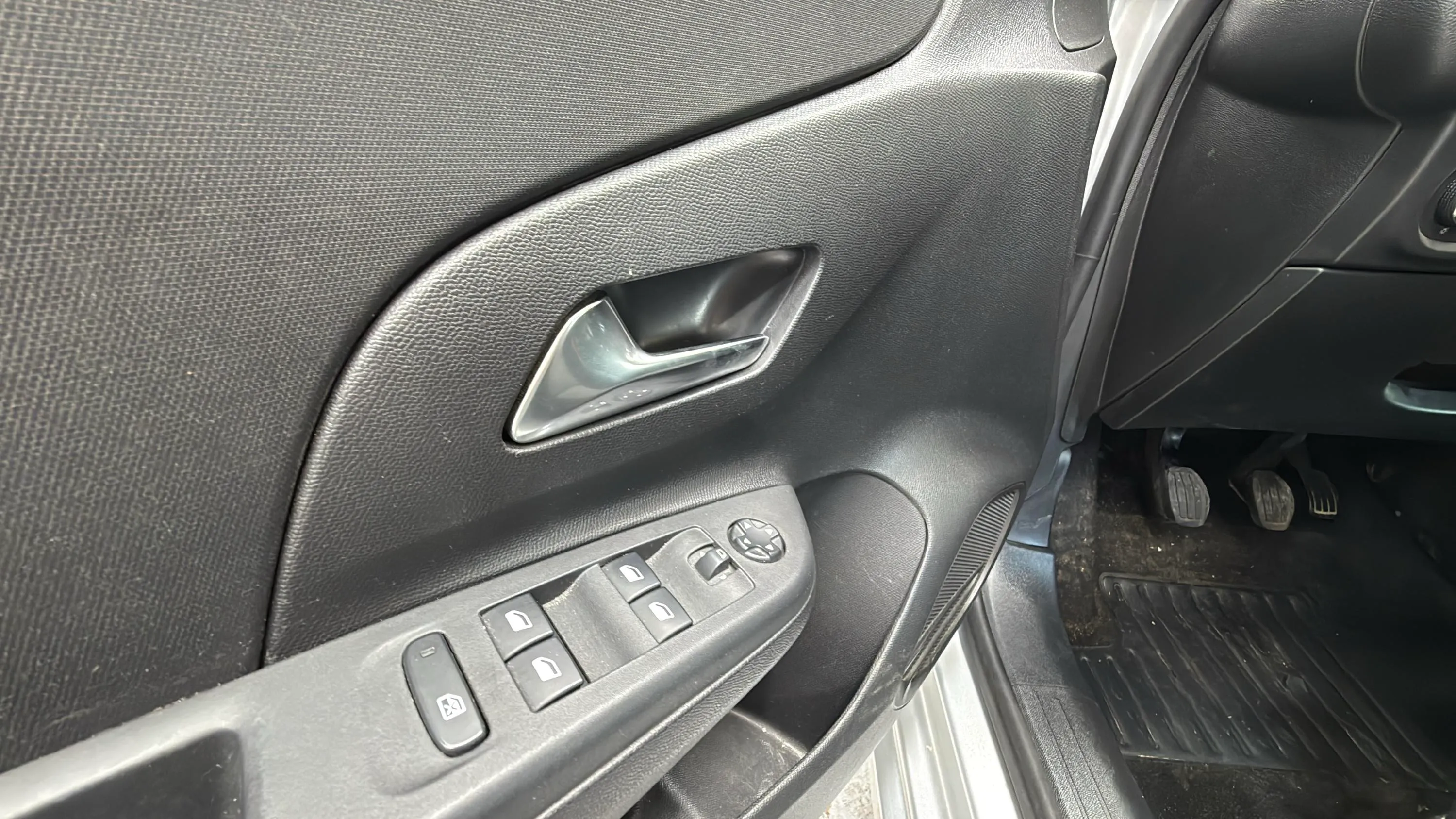 Opel Corsa 1.2T XHL Edition - foto 12