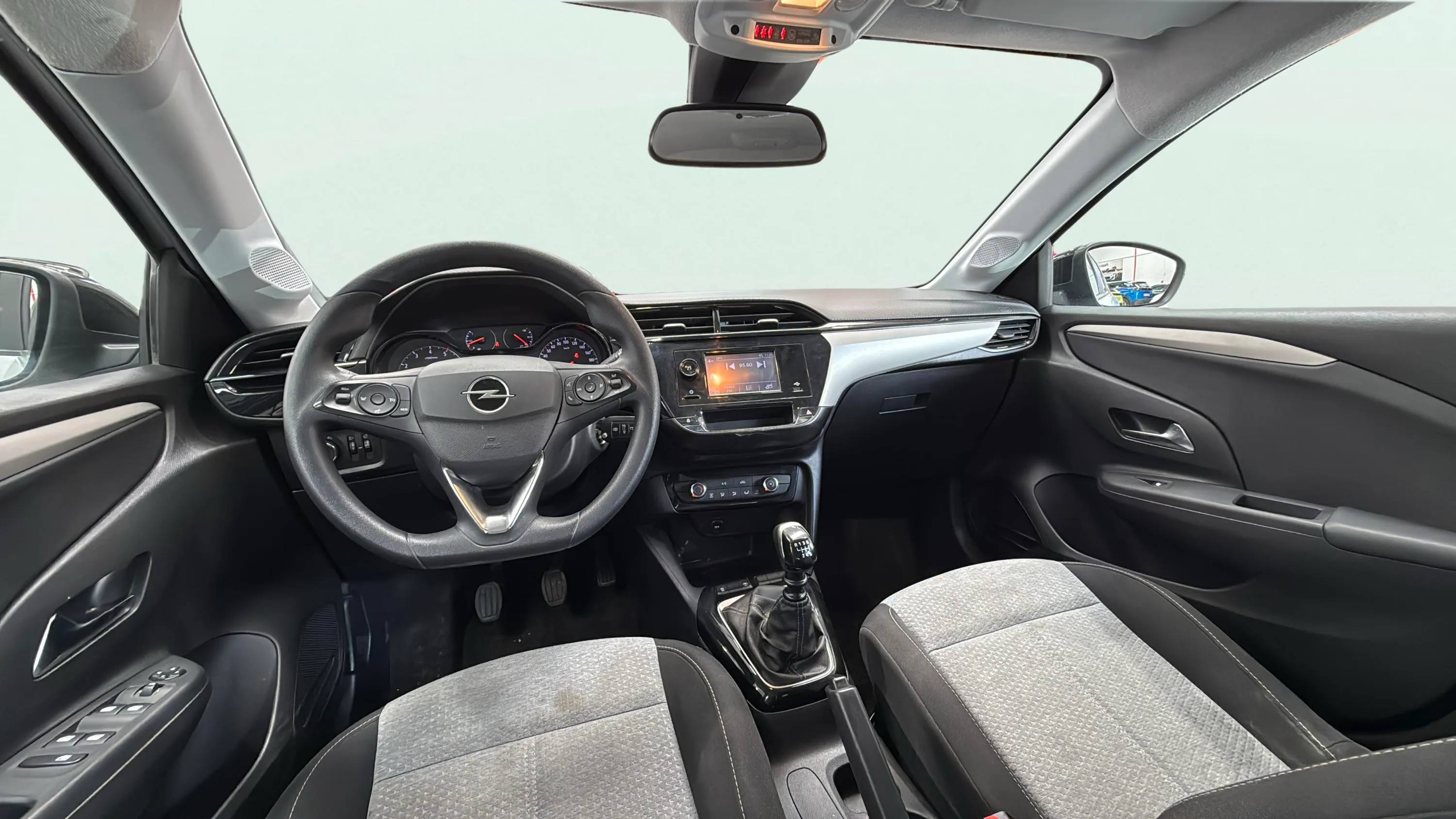 Opel Corsa 1.2T XHL Edition - foto 17