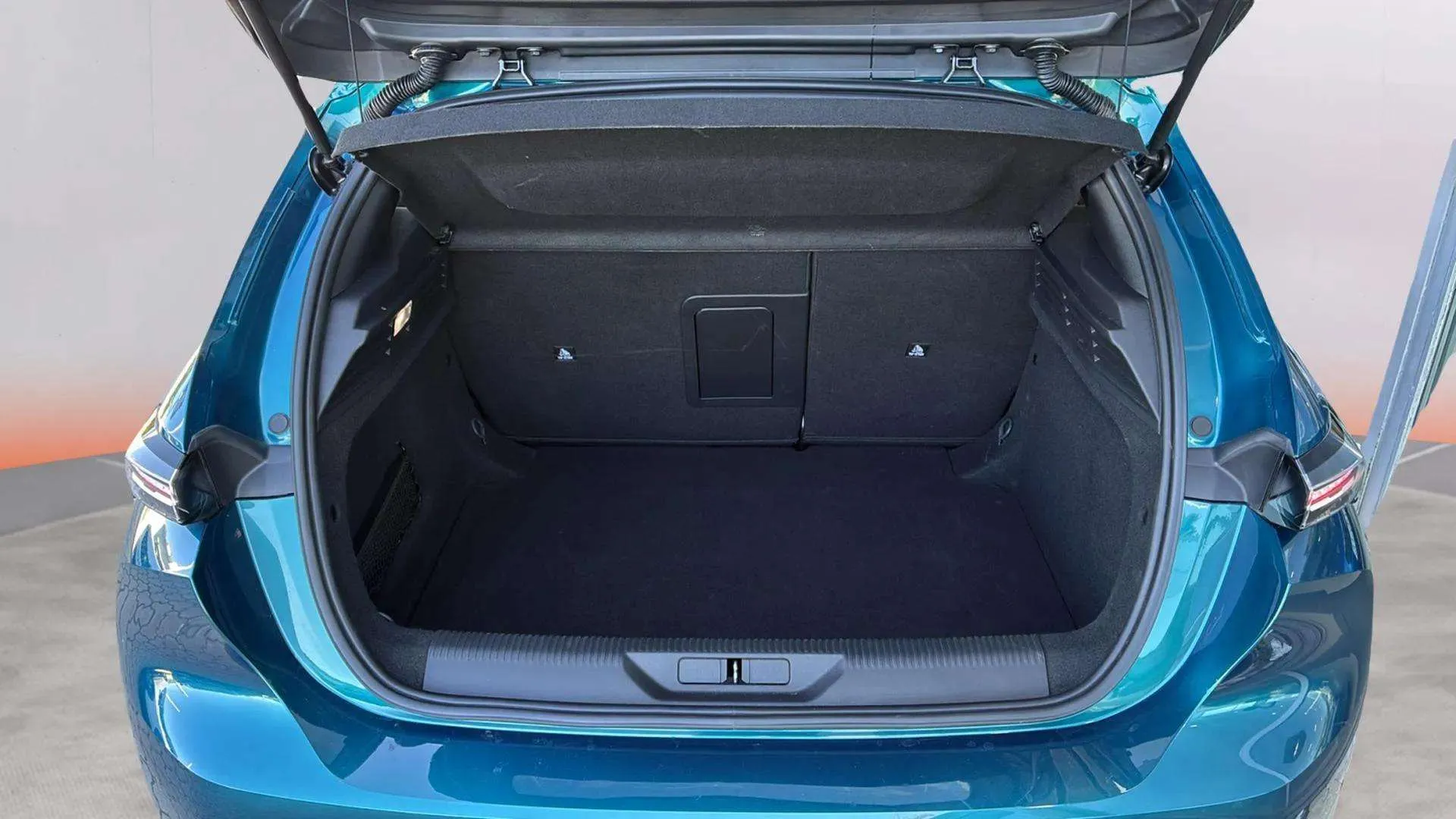 Peugeot 308 Allure PureTech 130 - foto 17