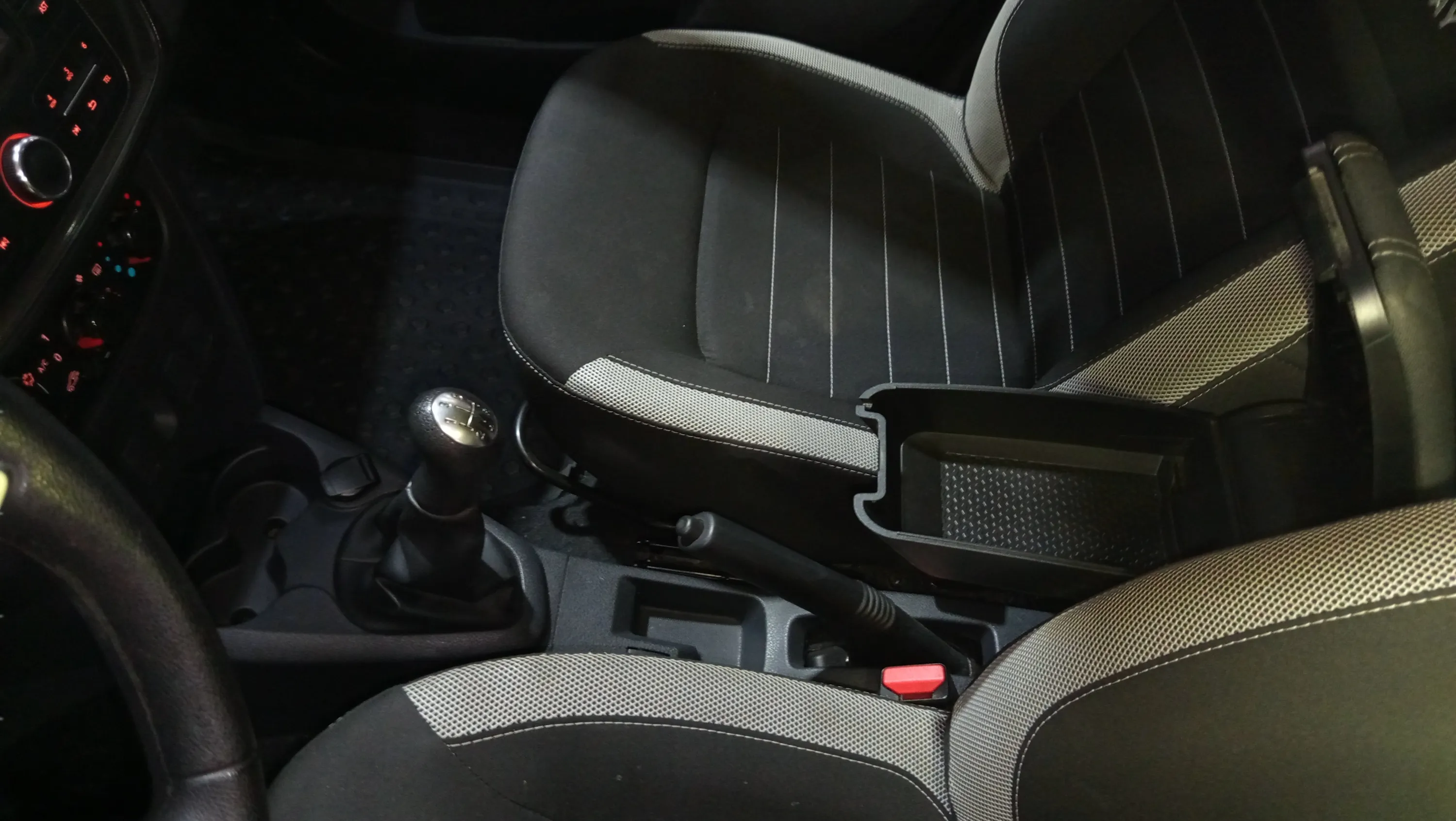 Dacia Sandero Stepway Comfort TCe SS - foto 17