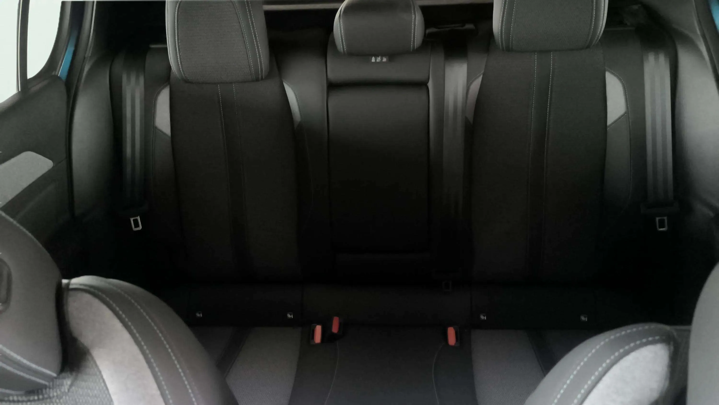 Peugeot 308 Allure PureTech 130 - foto 15