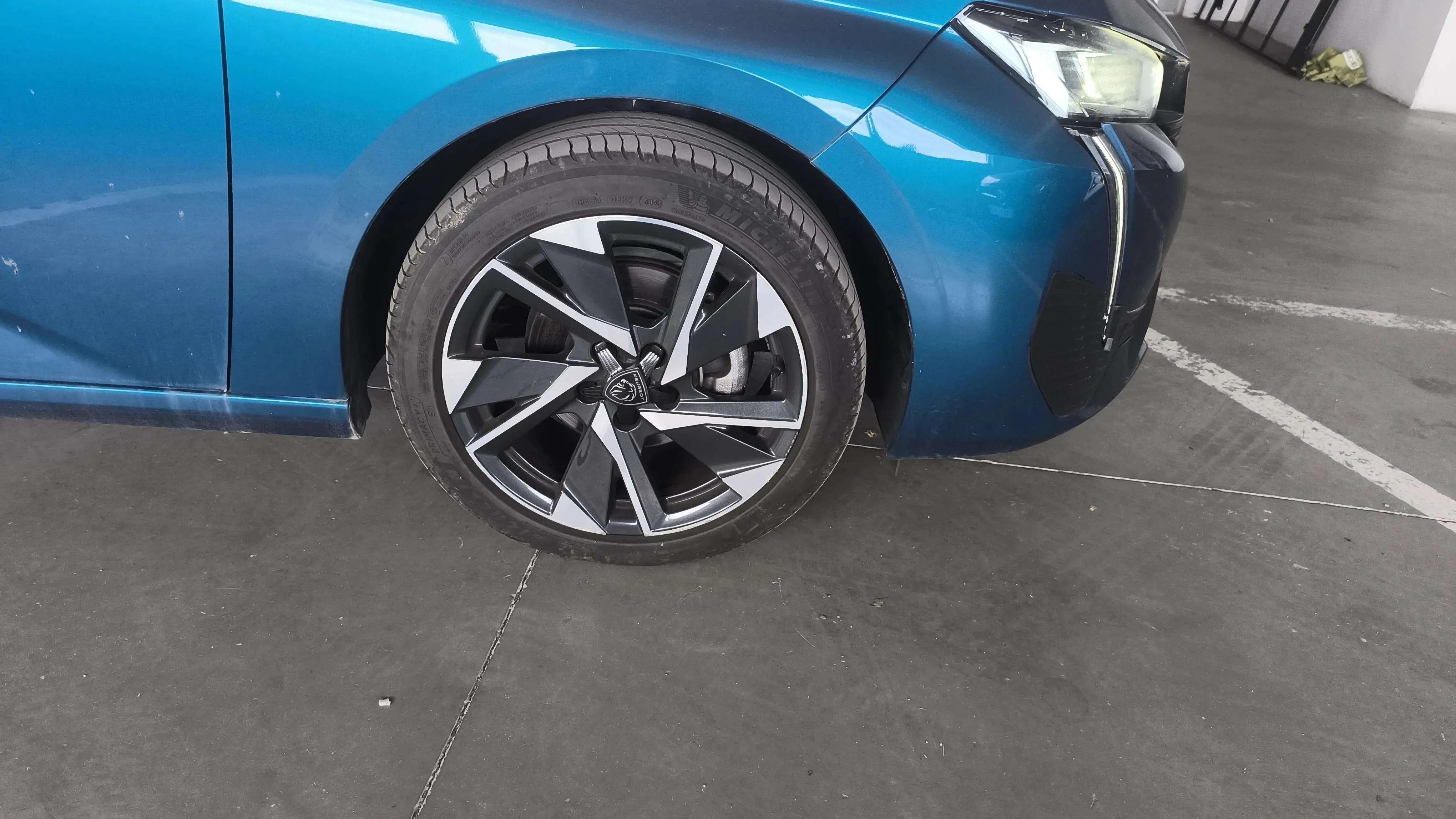 Peugeot 308 Allure PureTech 130 - foto 17
