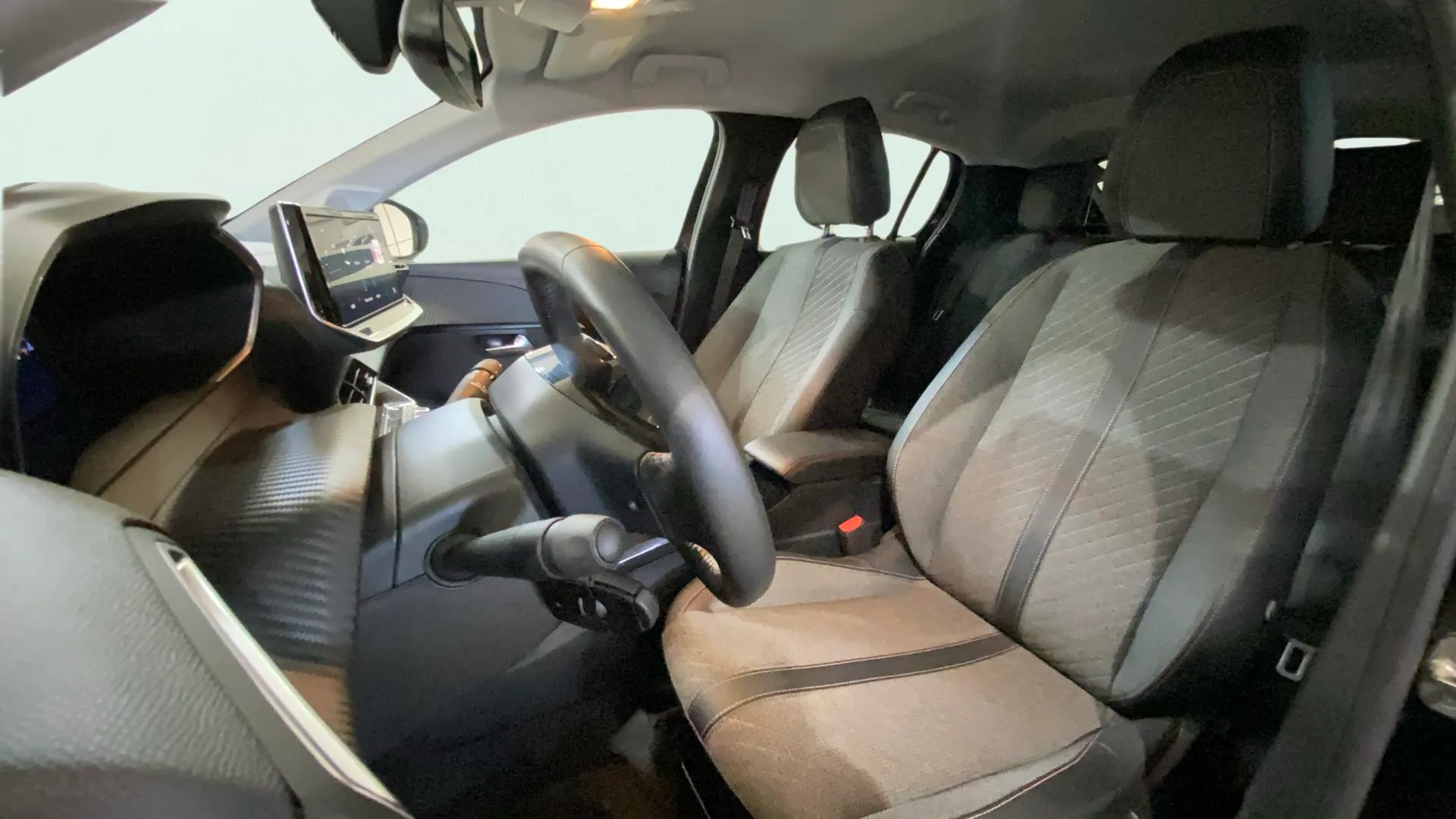 Peugeot 208 Allure Gasolina 100 - foto 9