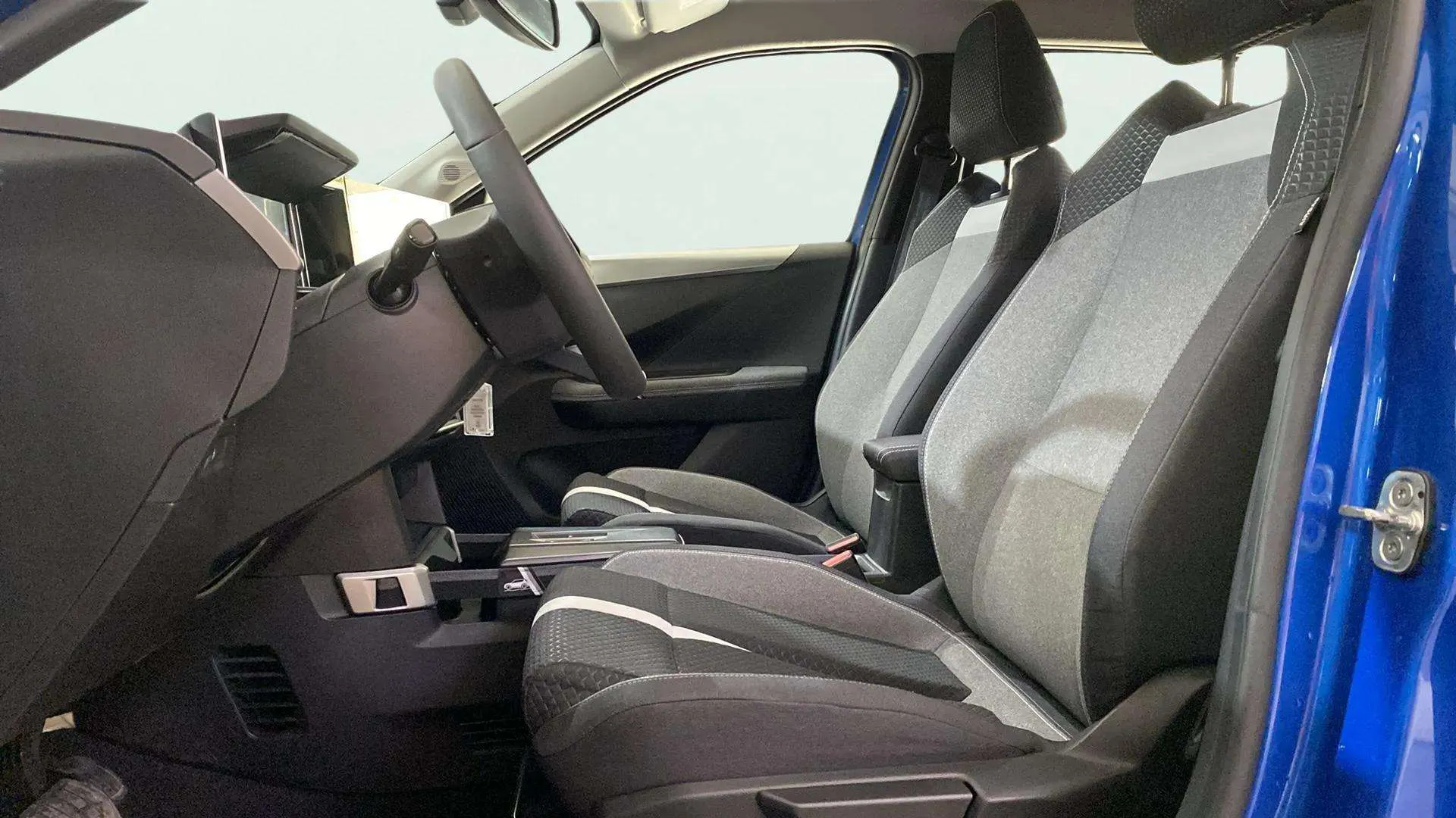 Opel Frontera 44kWh GS - foto 7