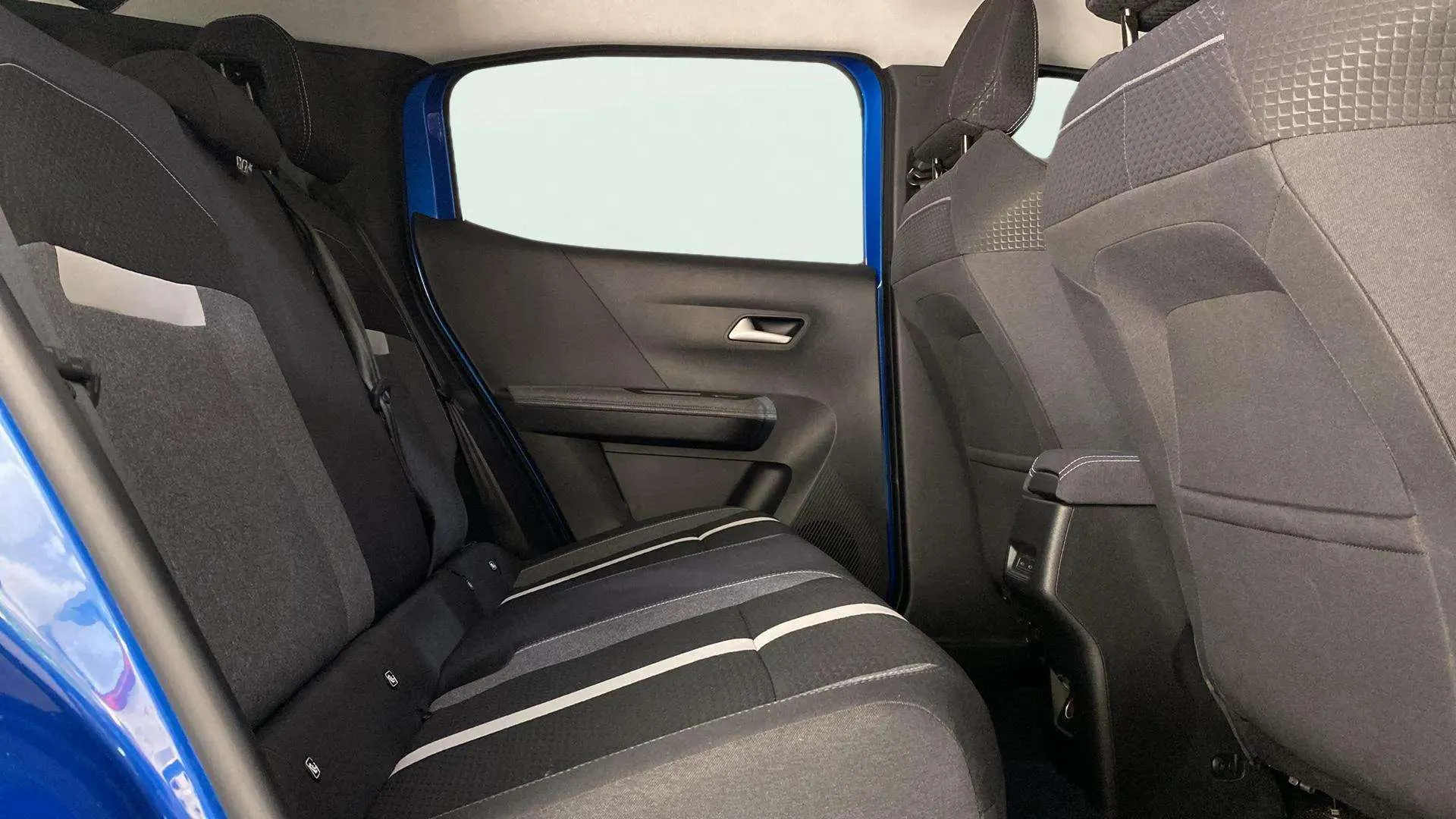 Opel Frontera 44kWh GS - foto 10