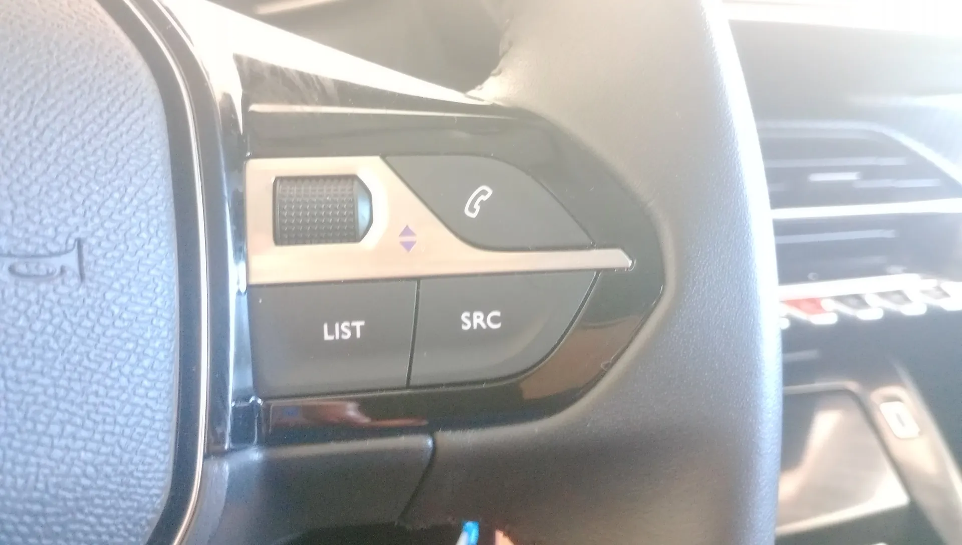 Peugeot 208 Allure Gasolina 100 - foto 18