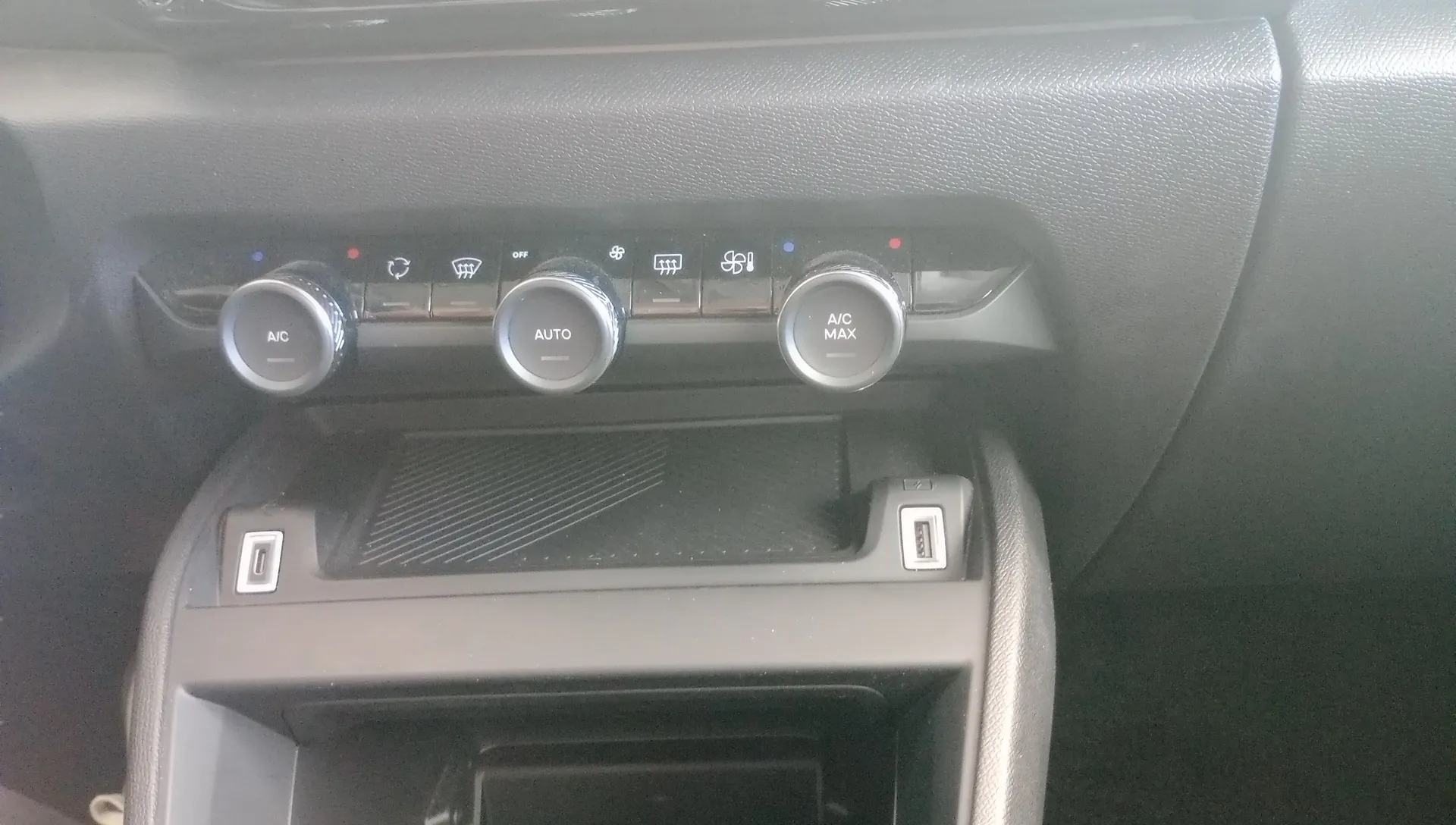 Citroën C4 Gasolina 130 EAT8 Plus - foto 24