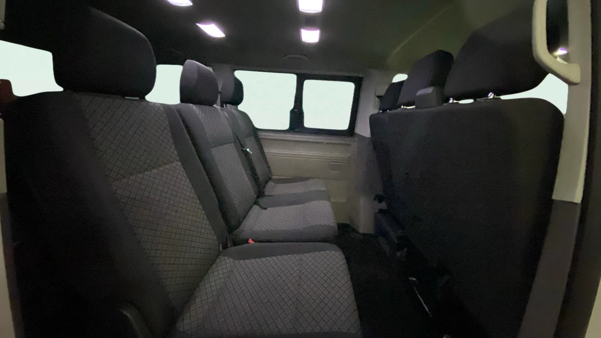 Volkswagen Caravelle Origin Corta 2.0 TDI BMT - foto 11