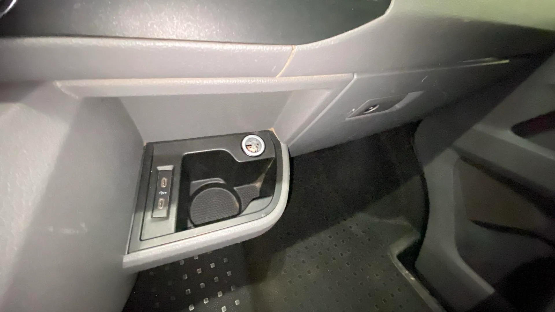 Volkswagen Caravelle Origin Corta 2.0 TDI BMT - foto 18