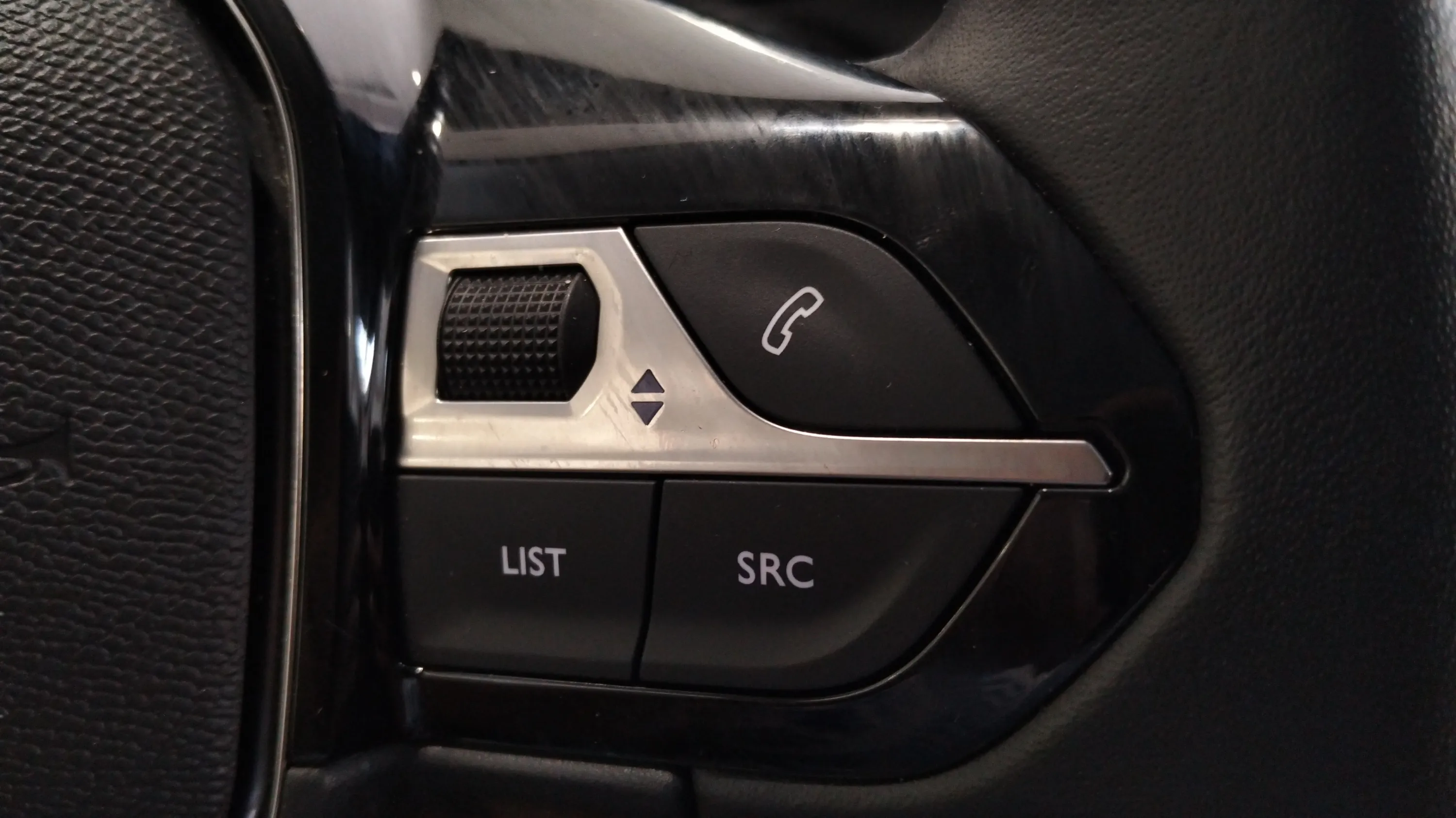 Peugeot 208 Allure Gasolina 100 - foto 16