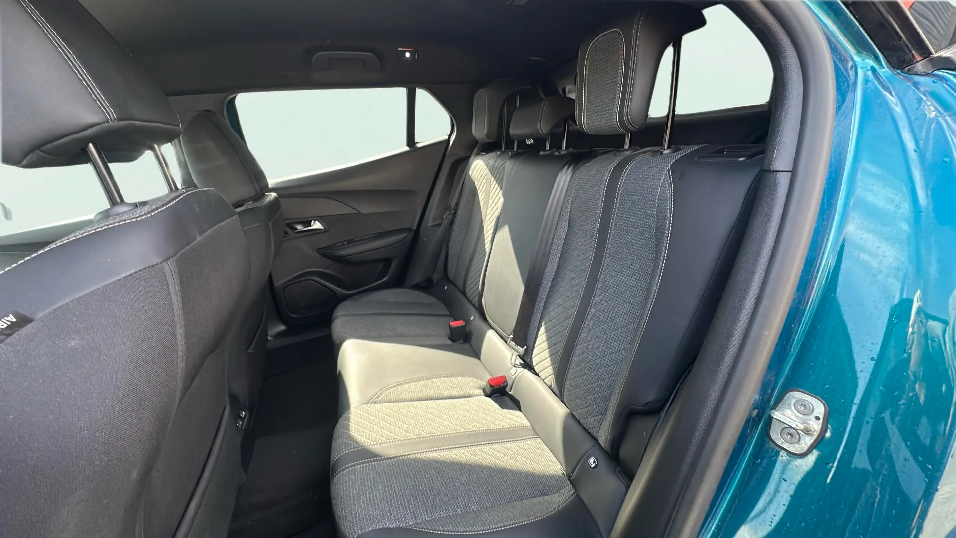 Peugeot 2008 Allure Gasolina 100 - foto 18