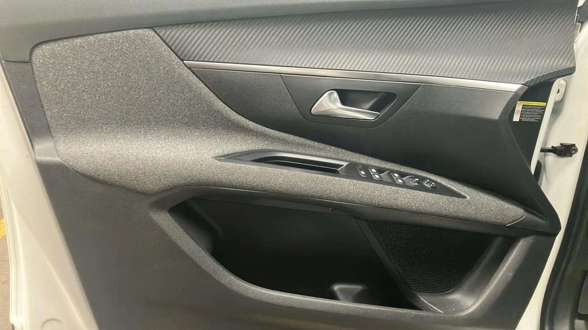 Peugeot 5008 1.2 Active Pack eDCS6 - foto 17