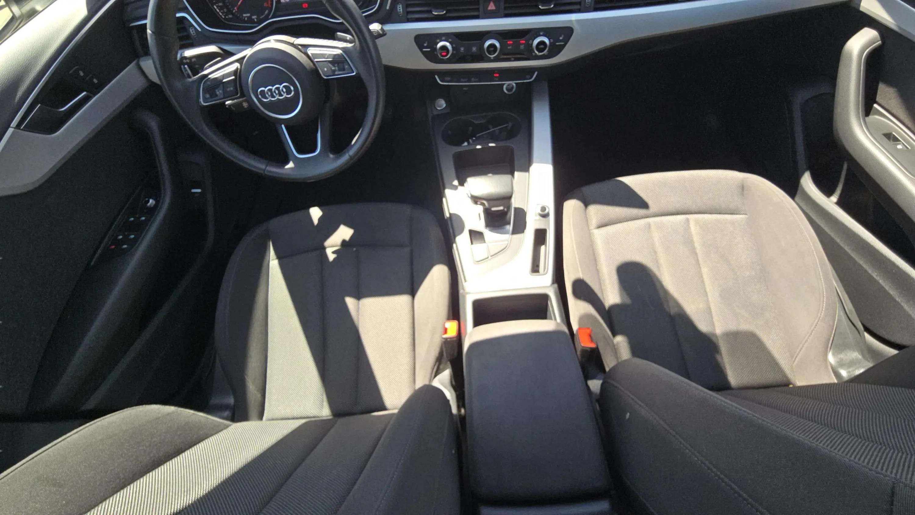 Audi A4 Avant Advanced 35 TFSI S tronic - foto 23