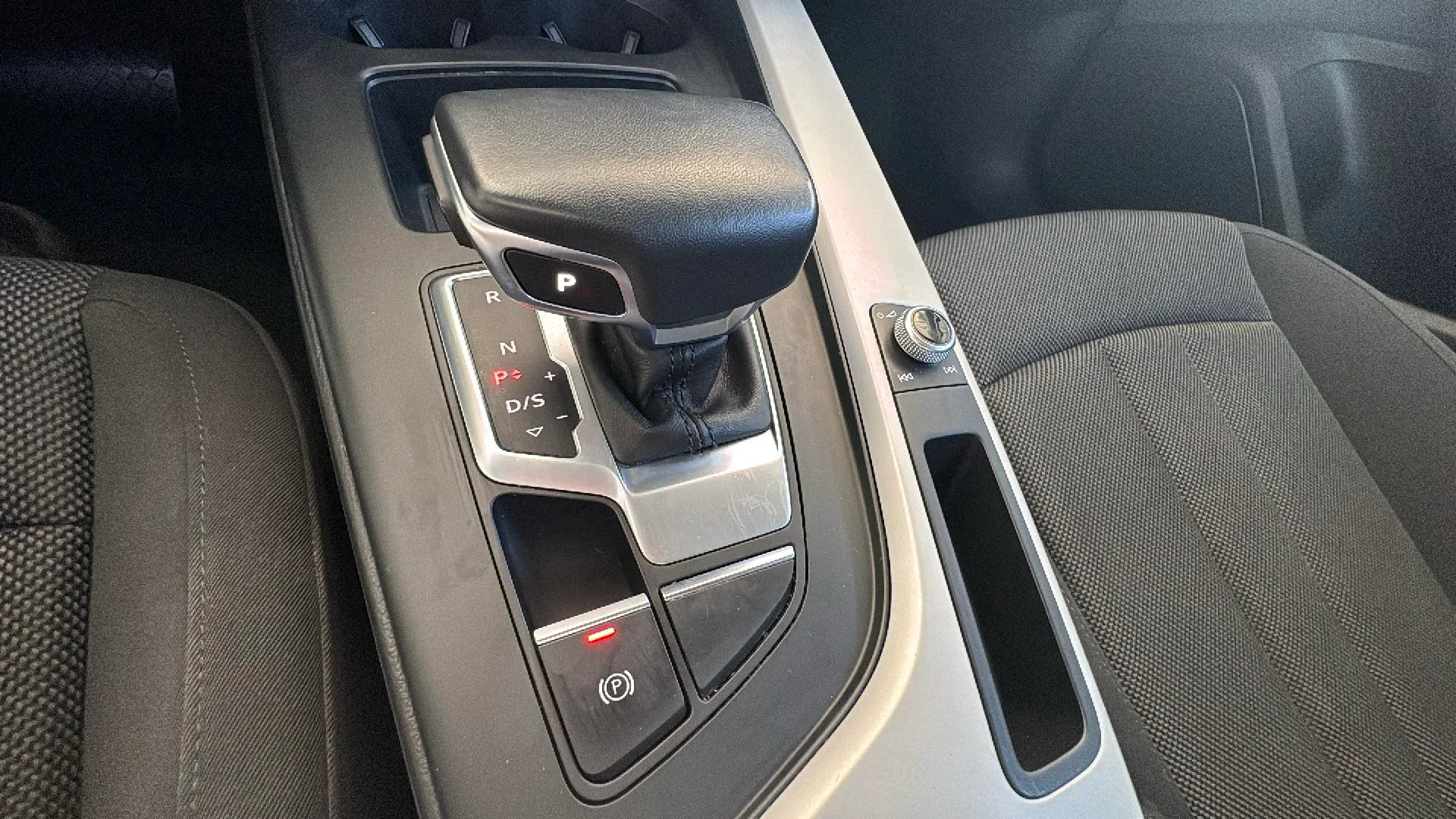Audi A4 Avant Advanced 35 TFSI S tronic - foto 24