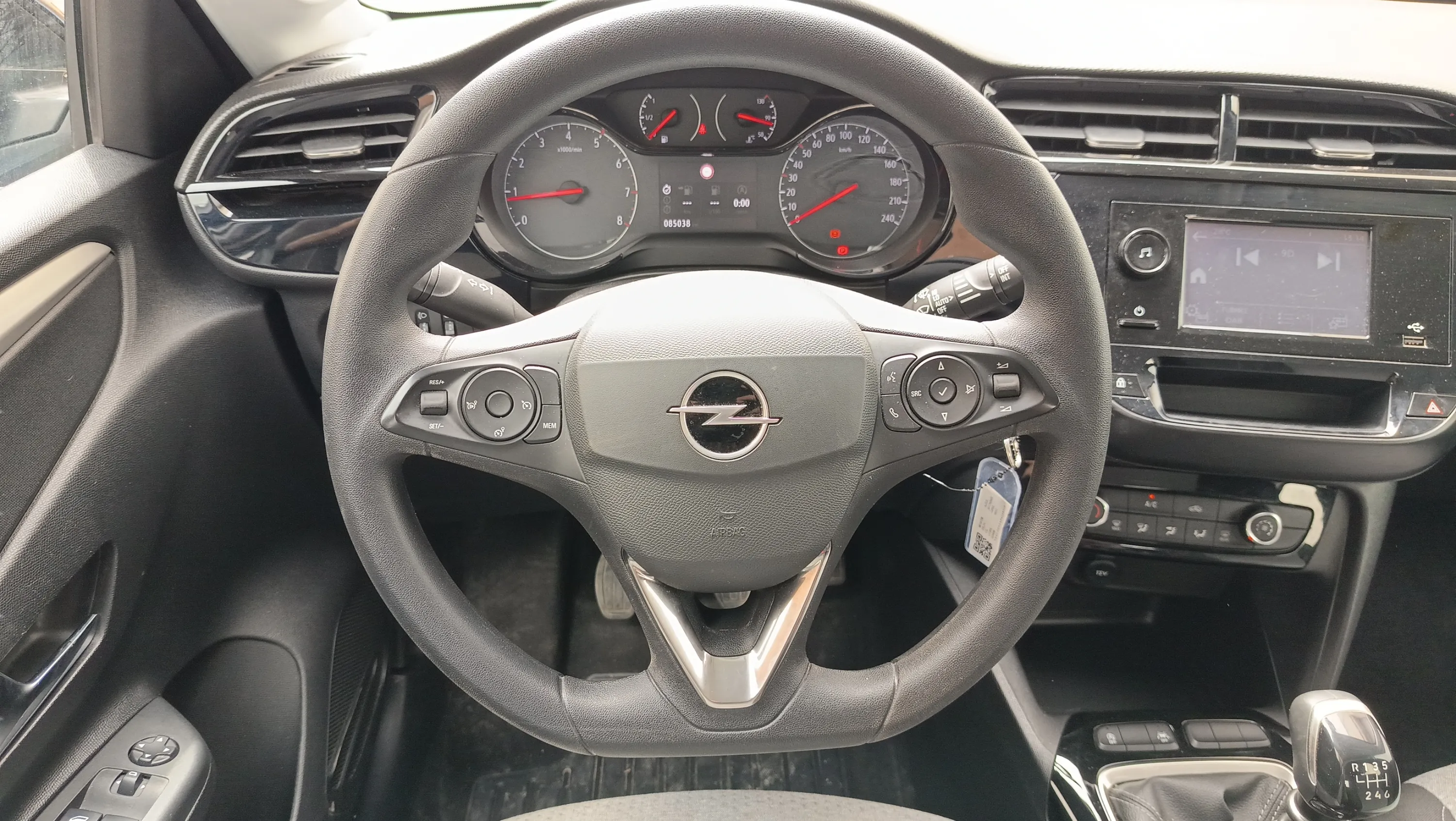 Opel Corsa 1.2T XHL Edition - foto 11