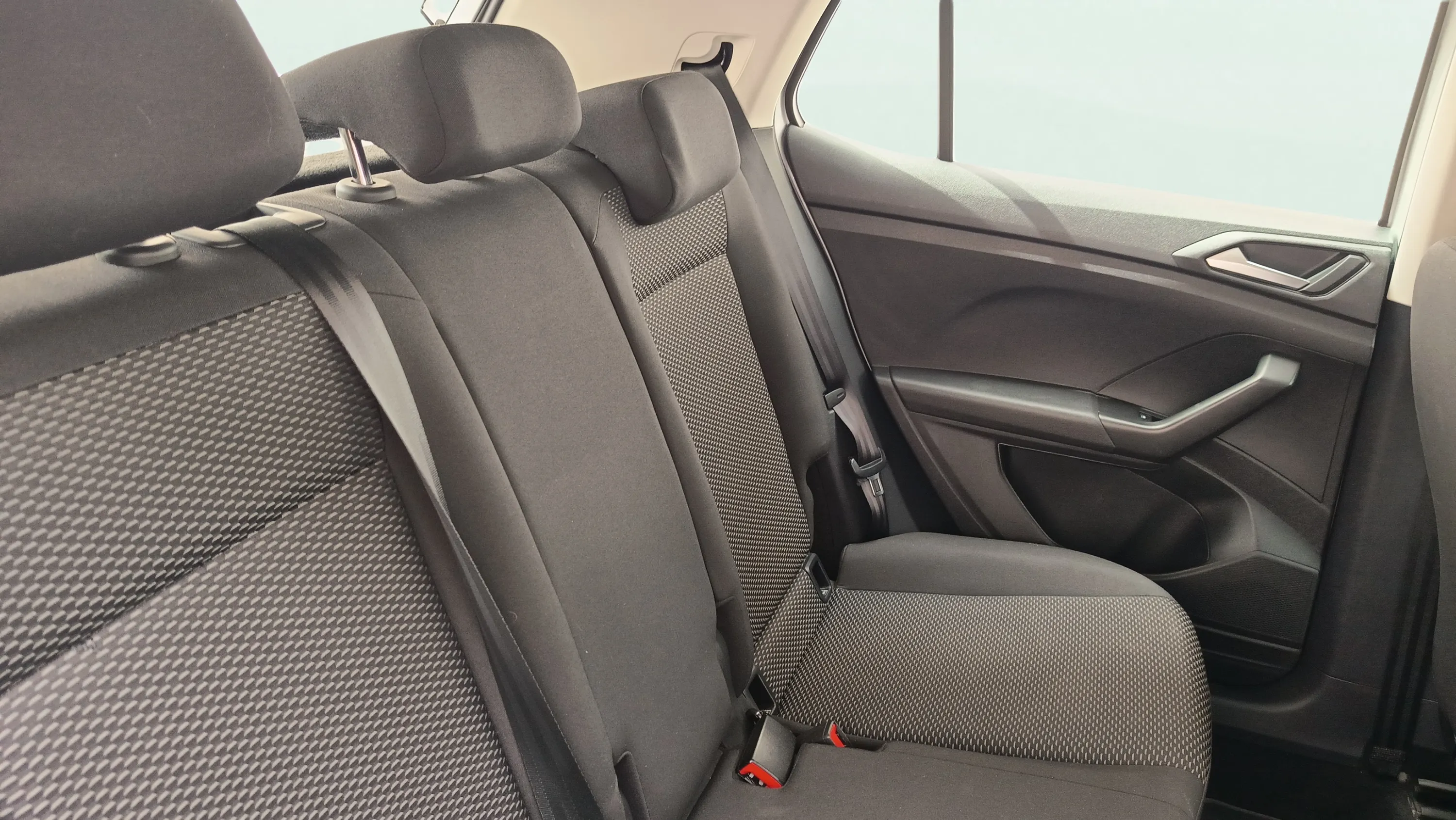 Volkswagen T-Cross 1.0 TSI - foto 20