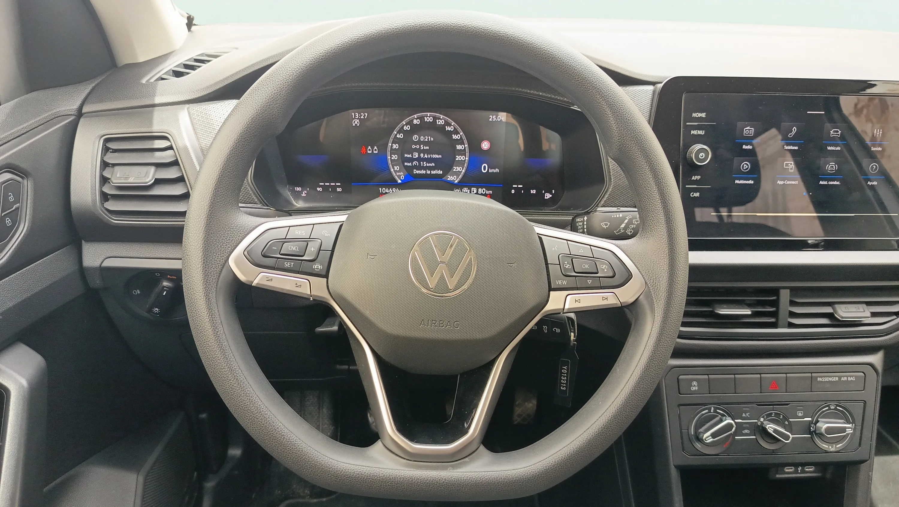Volkswagen T-Cross 1.0 TSI - foto 11