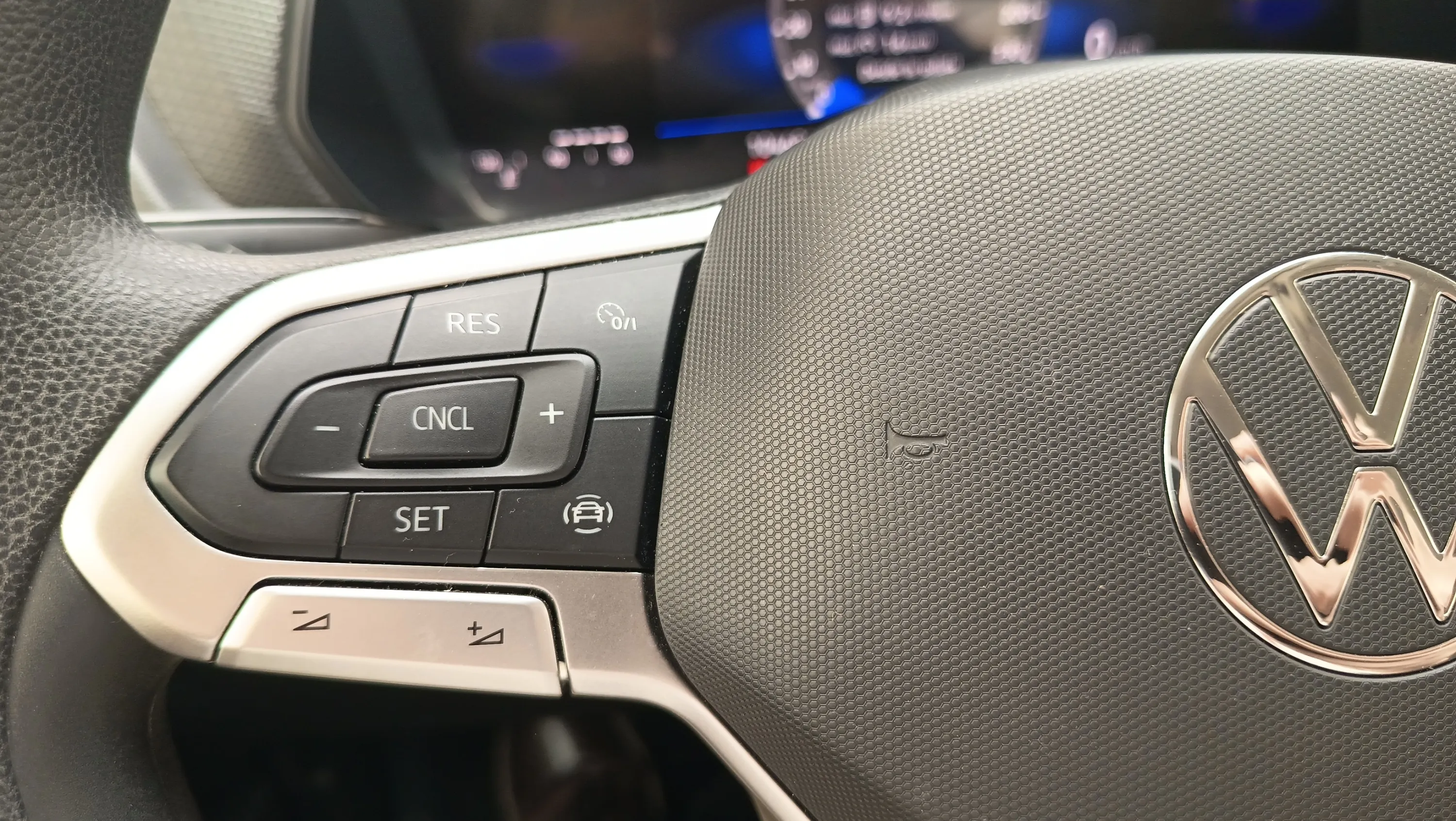 Volkswagen T-Cross 1.0 TSI - foto 13