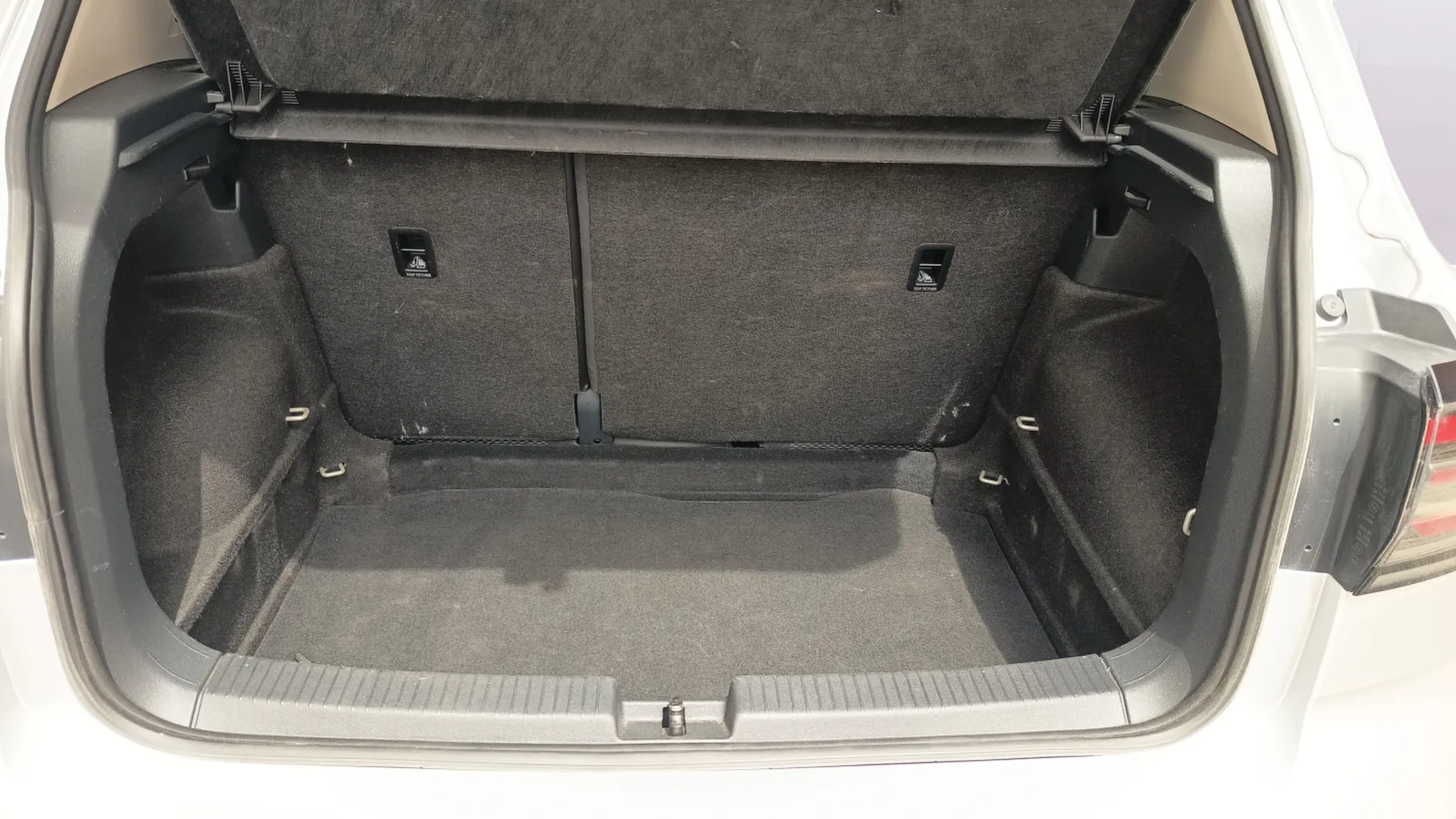 Volkswagen T-Cross 1.0 TSI - foto 22