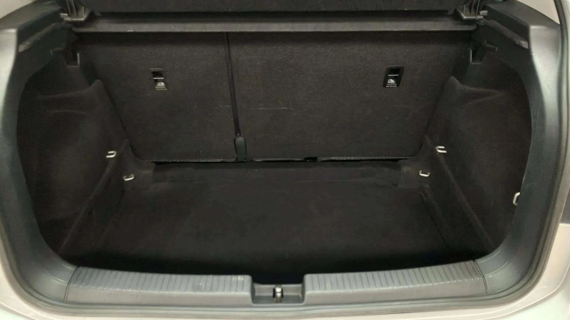 Volkswagen T-Cross 1.0 TSI - foto 12