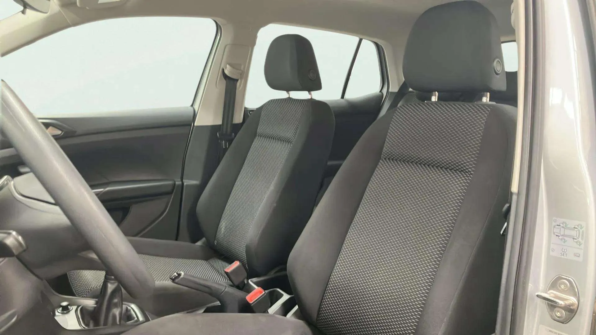 Volkswagen T-Cross 1.0 TSI - foto 8