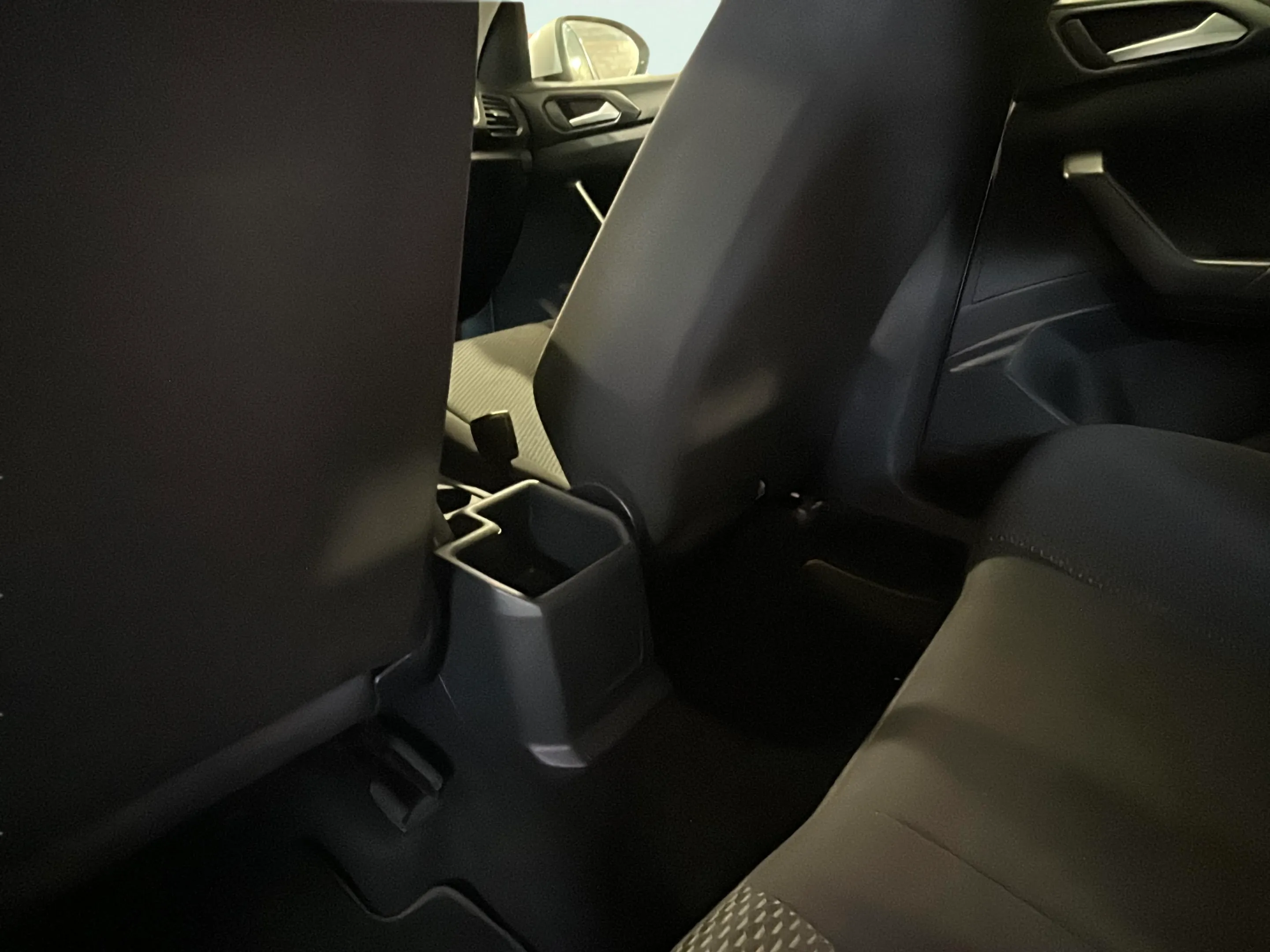 Volkswagen T-Cross Life 1.0 TSI - foto 21