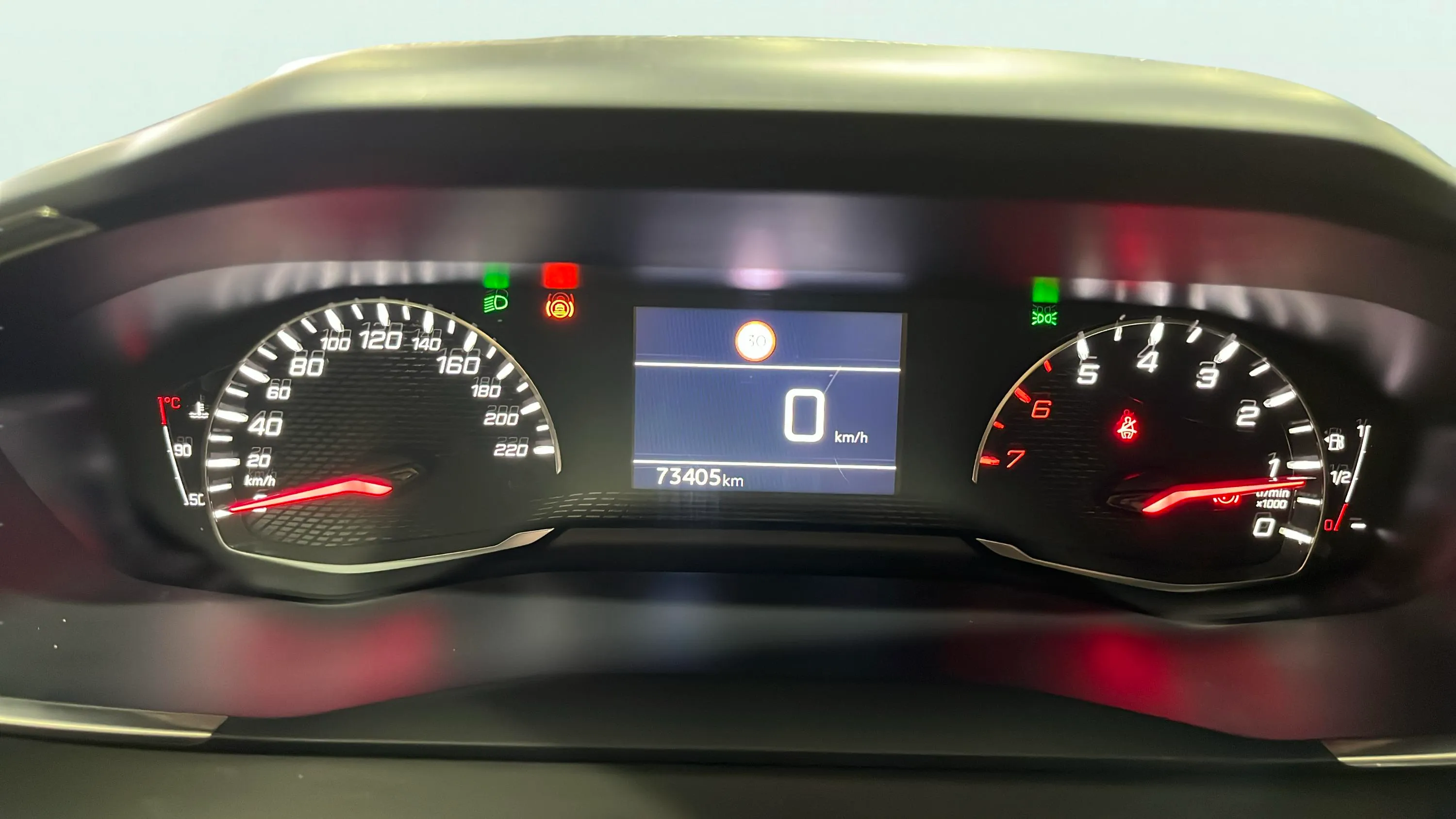Peugeot 208 Active PureTech 100 - foto 19