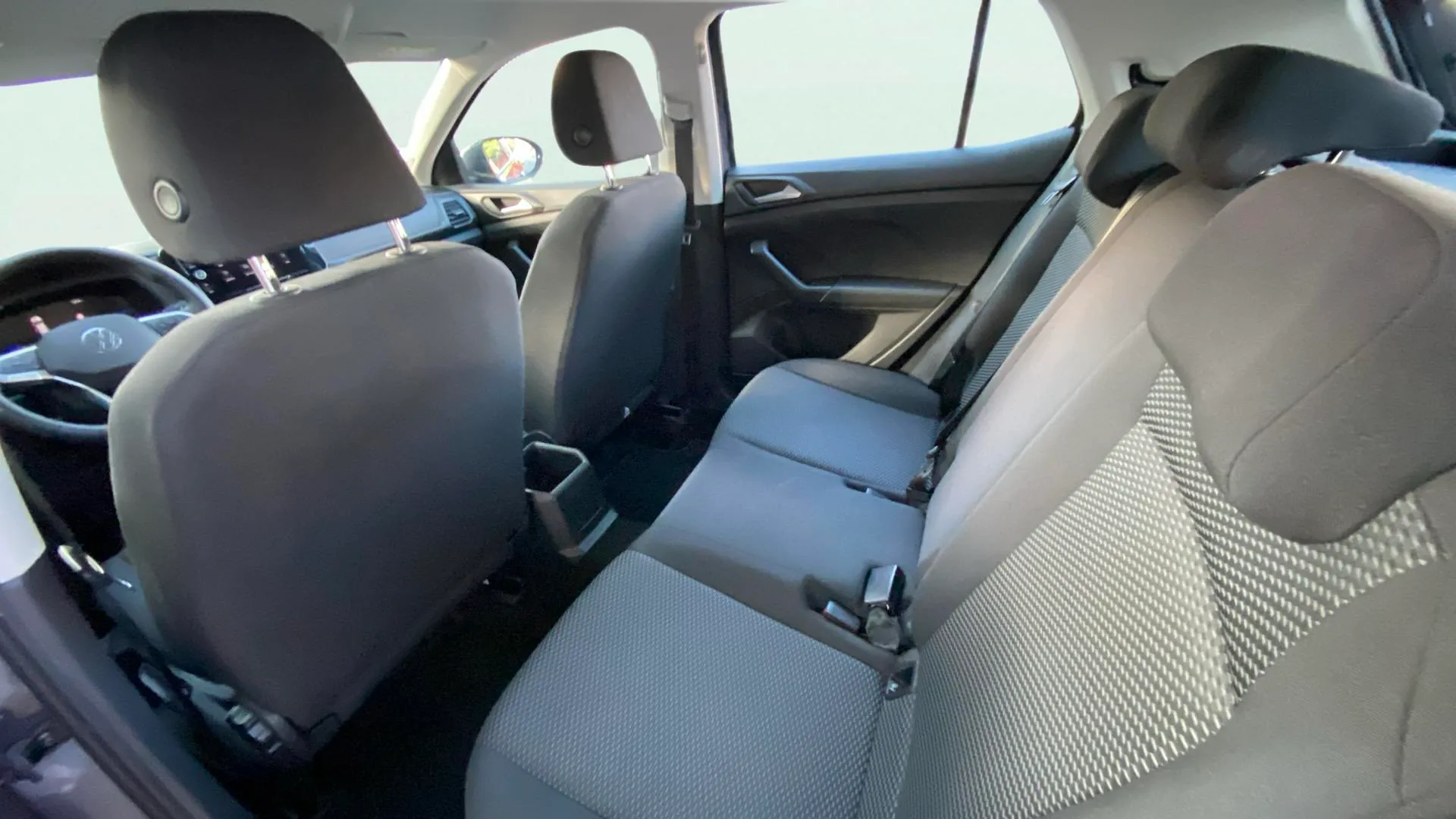 Volkswagen T-Cross 1.0 TSI - foto 21