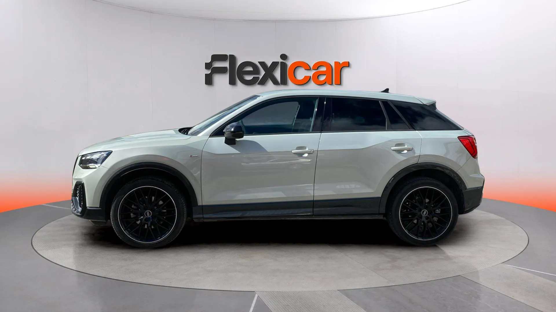 Audi Q2 Adrenalin 35 TFSI S tronic - foto 4